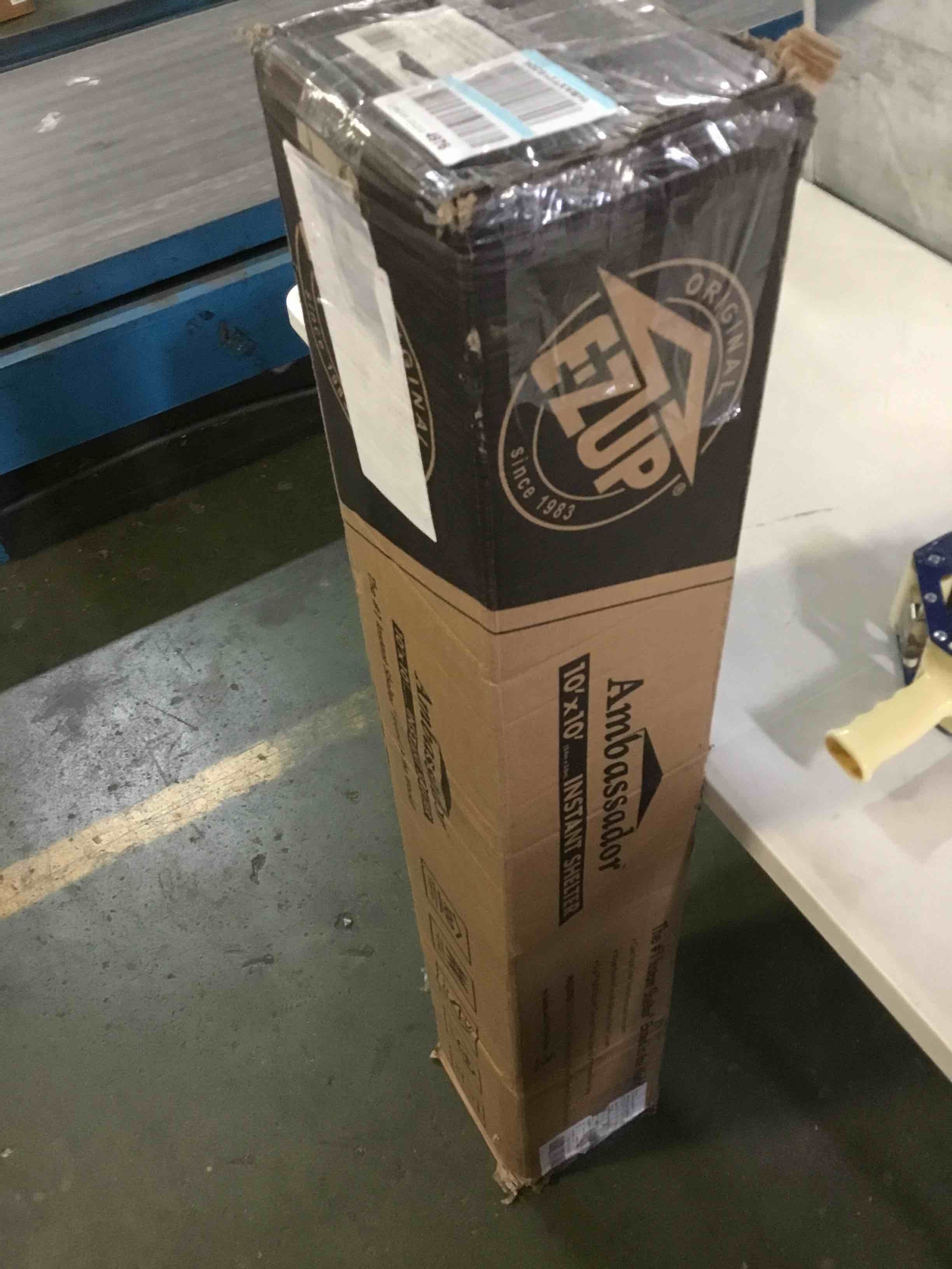 https://s3.amazonaws.com/lotting-images-prod/bidfta/RED5582407_1696443633702.jpeg