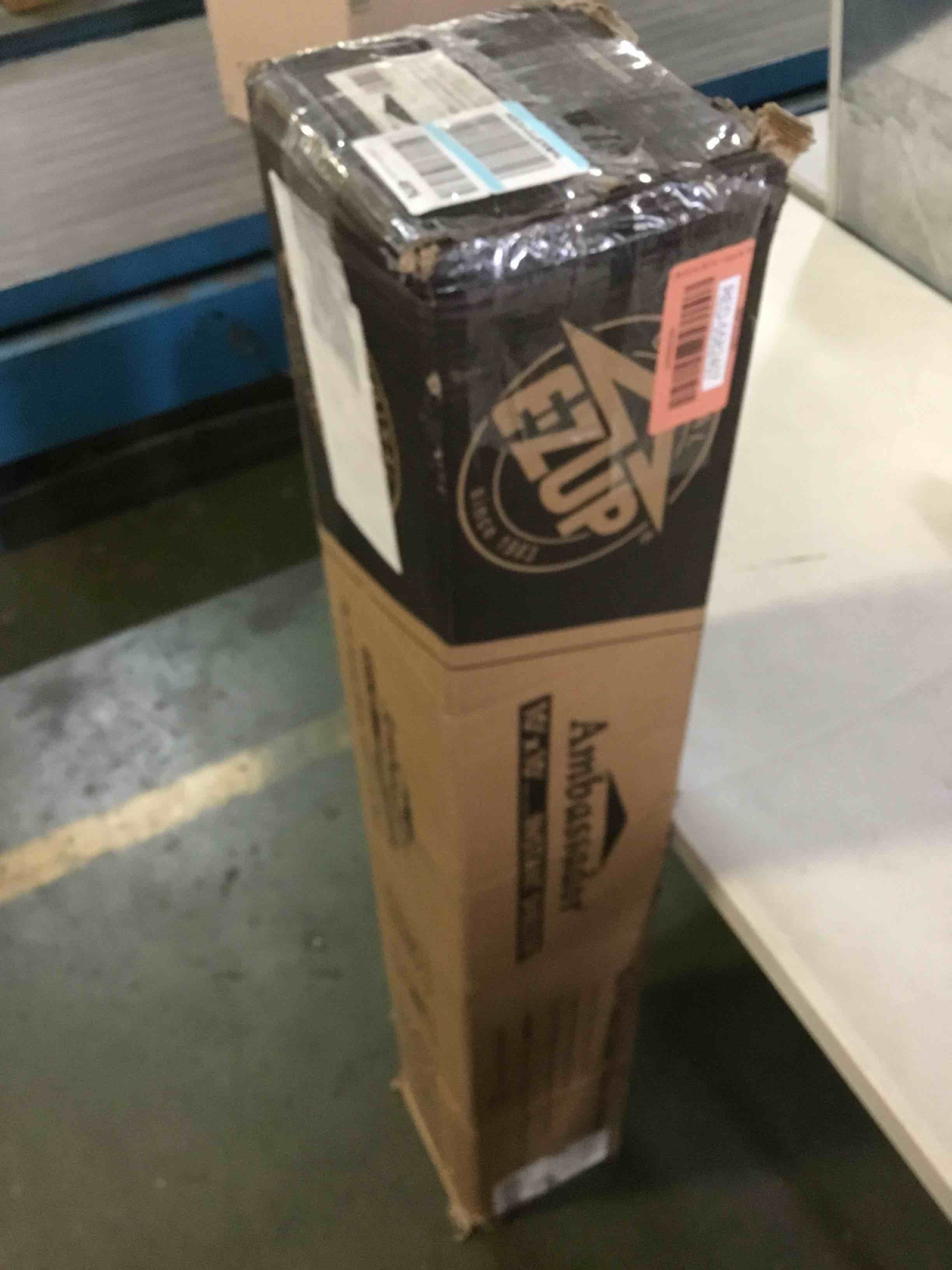 https://s3.amazonaws.com/lotting-images-prod/bidfta/RED5582407_1696443676578.jpeg