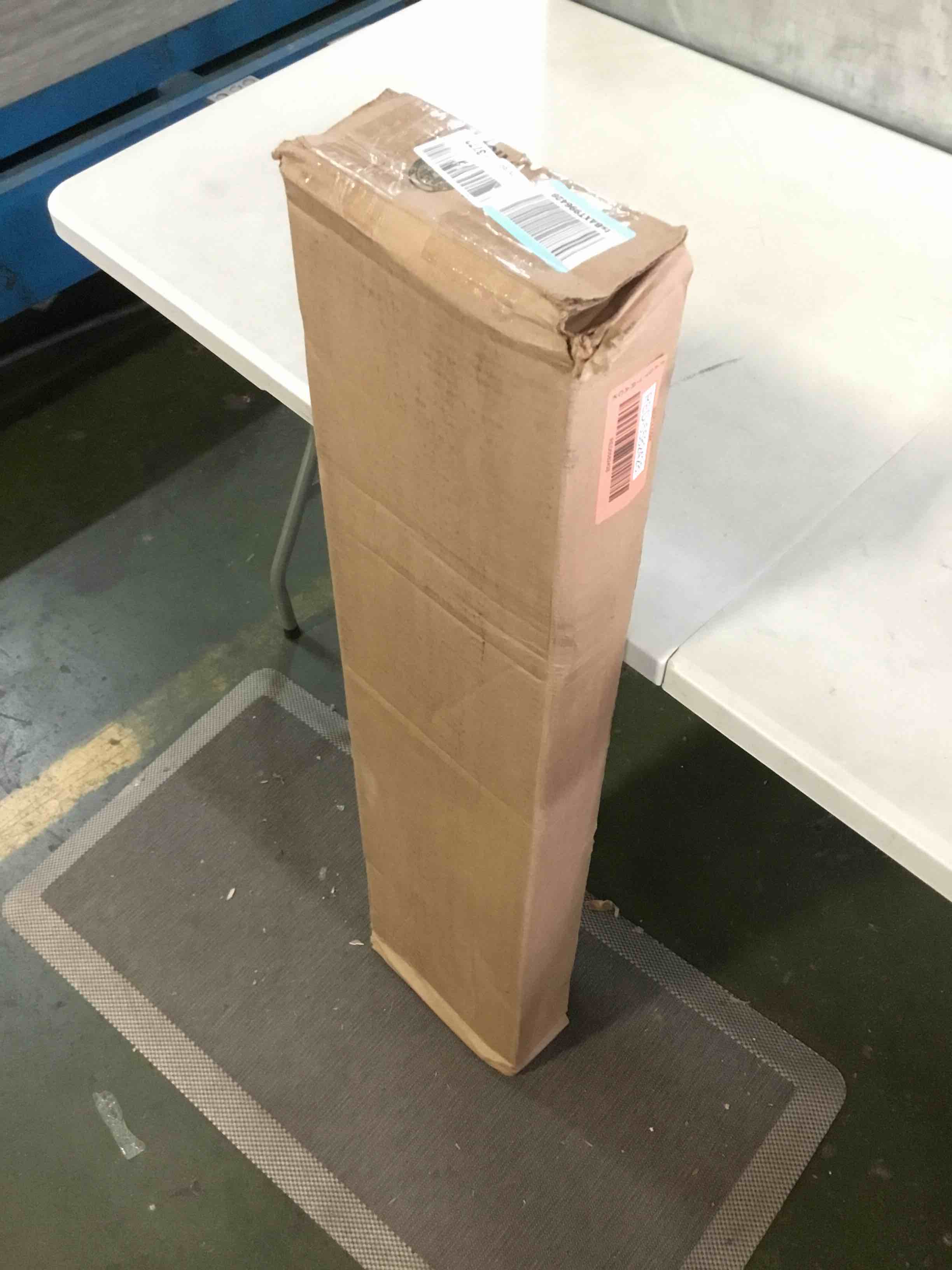 https://s3.amazonaws.com/lotting-images-prod/bidfta/RED5582428_1696447477407.jpeg