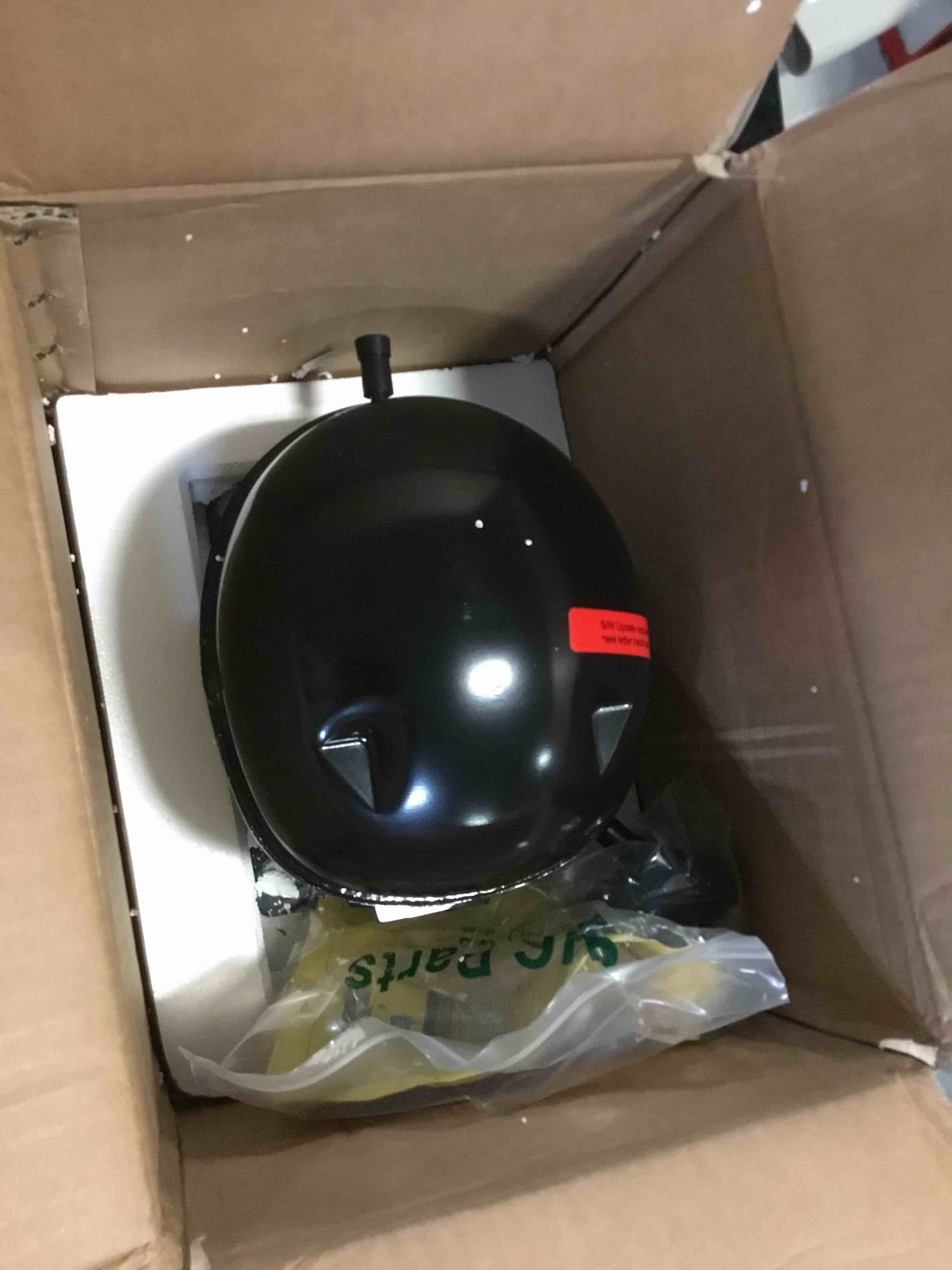 https://s3.amazonaws.com/lotting-images-prod/bidfta/RED5582505_1696516931782.jpeg