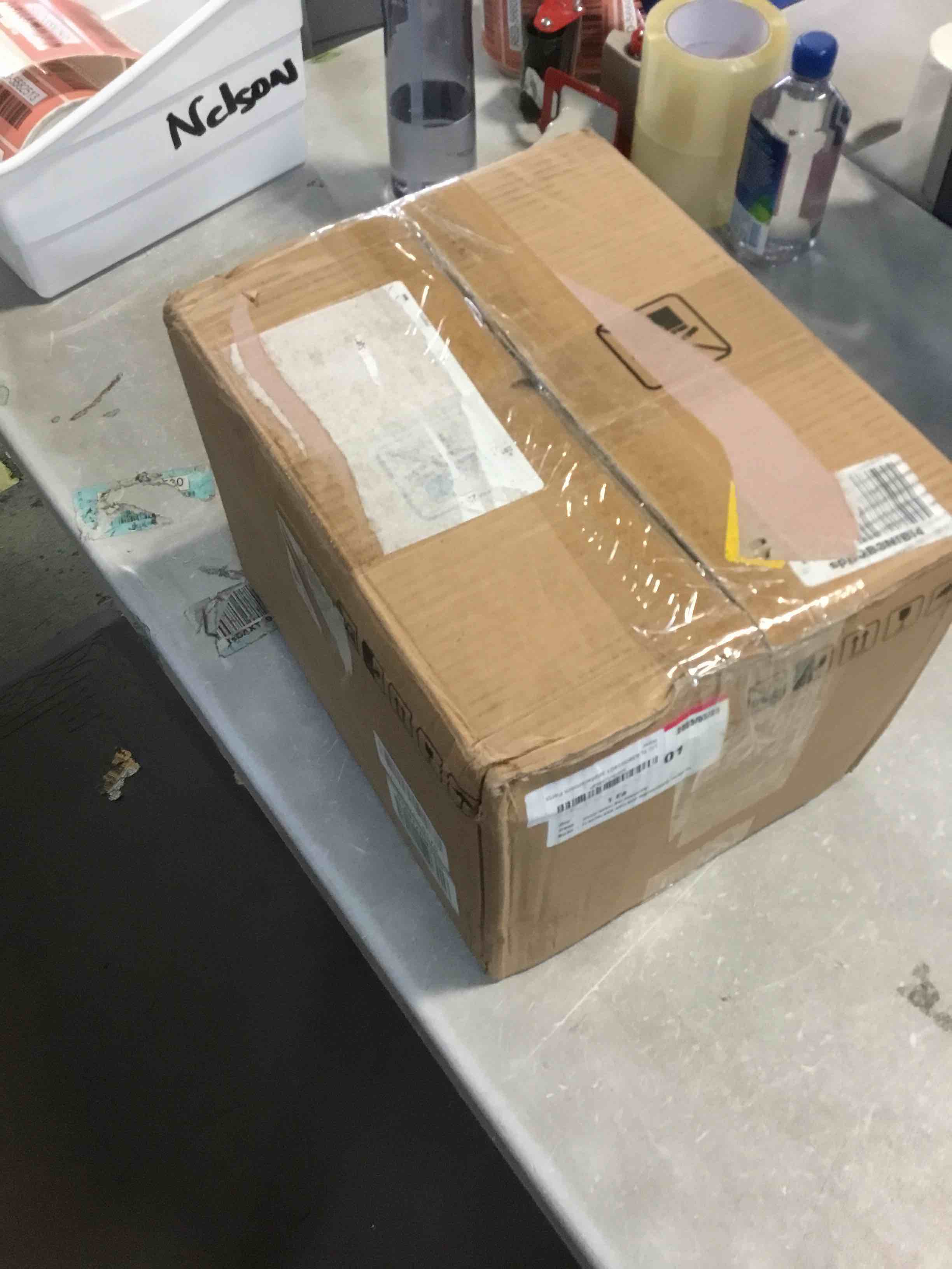 https://s3.amazonaws.com/lotting-images-prod/bidfta/RED5582505_1696516952811.jpeg