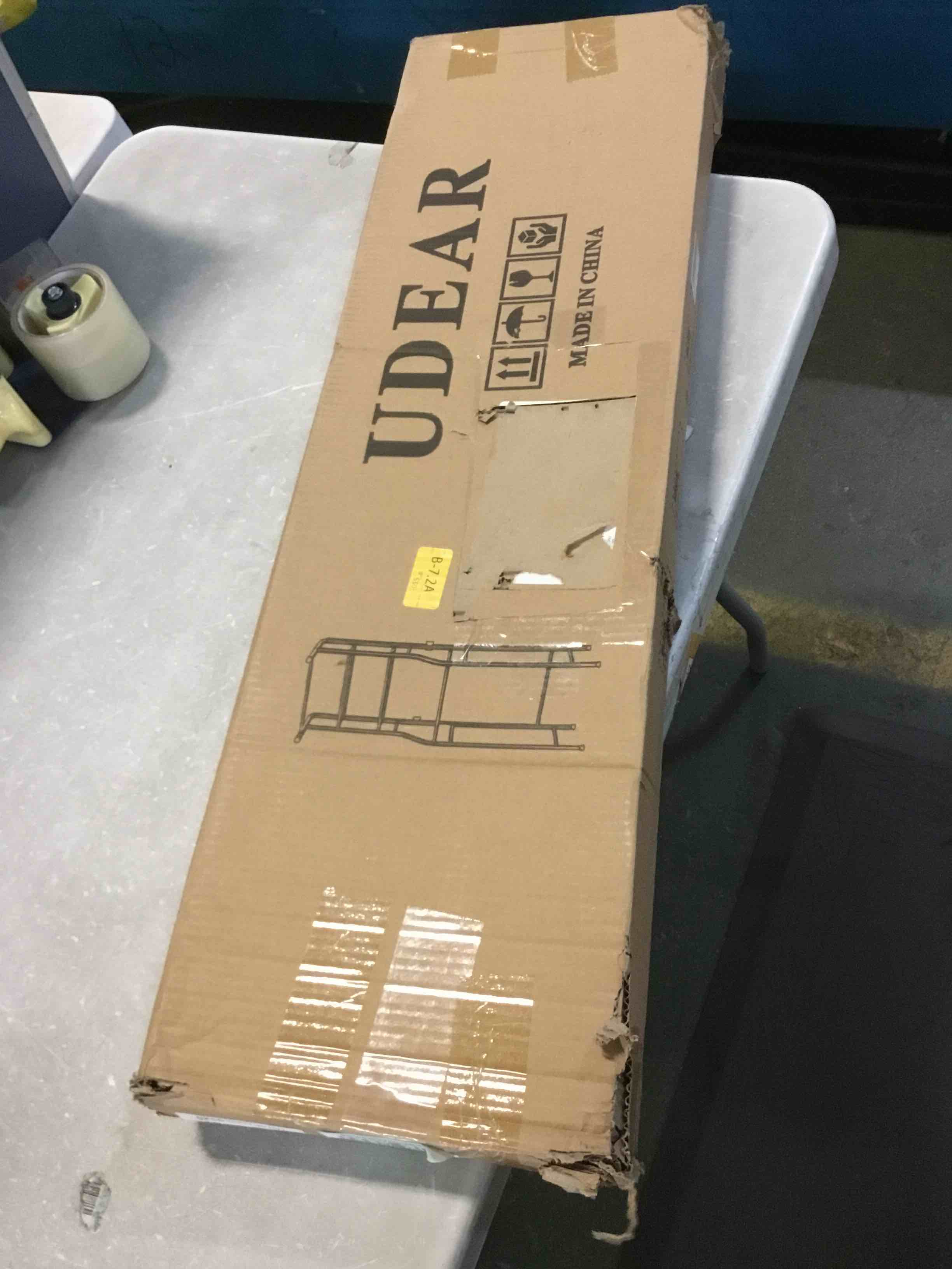 https://s3.amazonaws.com/lotting-images-prod/bidfta/RED5582548_1696522296020.jpeg