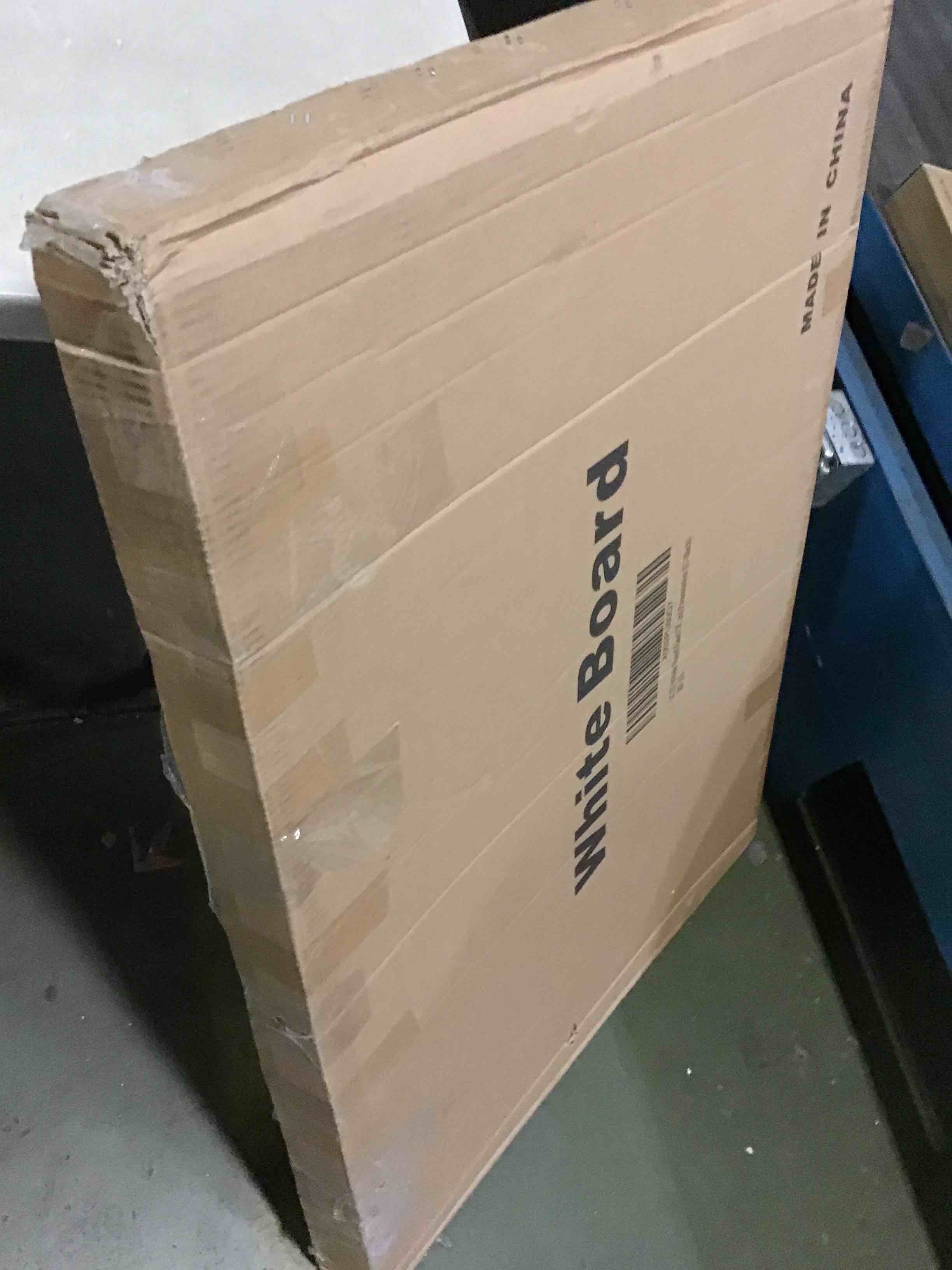https://s3.amazonaws.com/lotting-images-prod/bidfta/RED5582915_1696937764560.jpeg