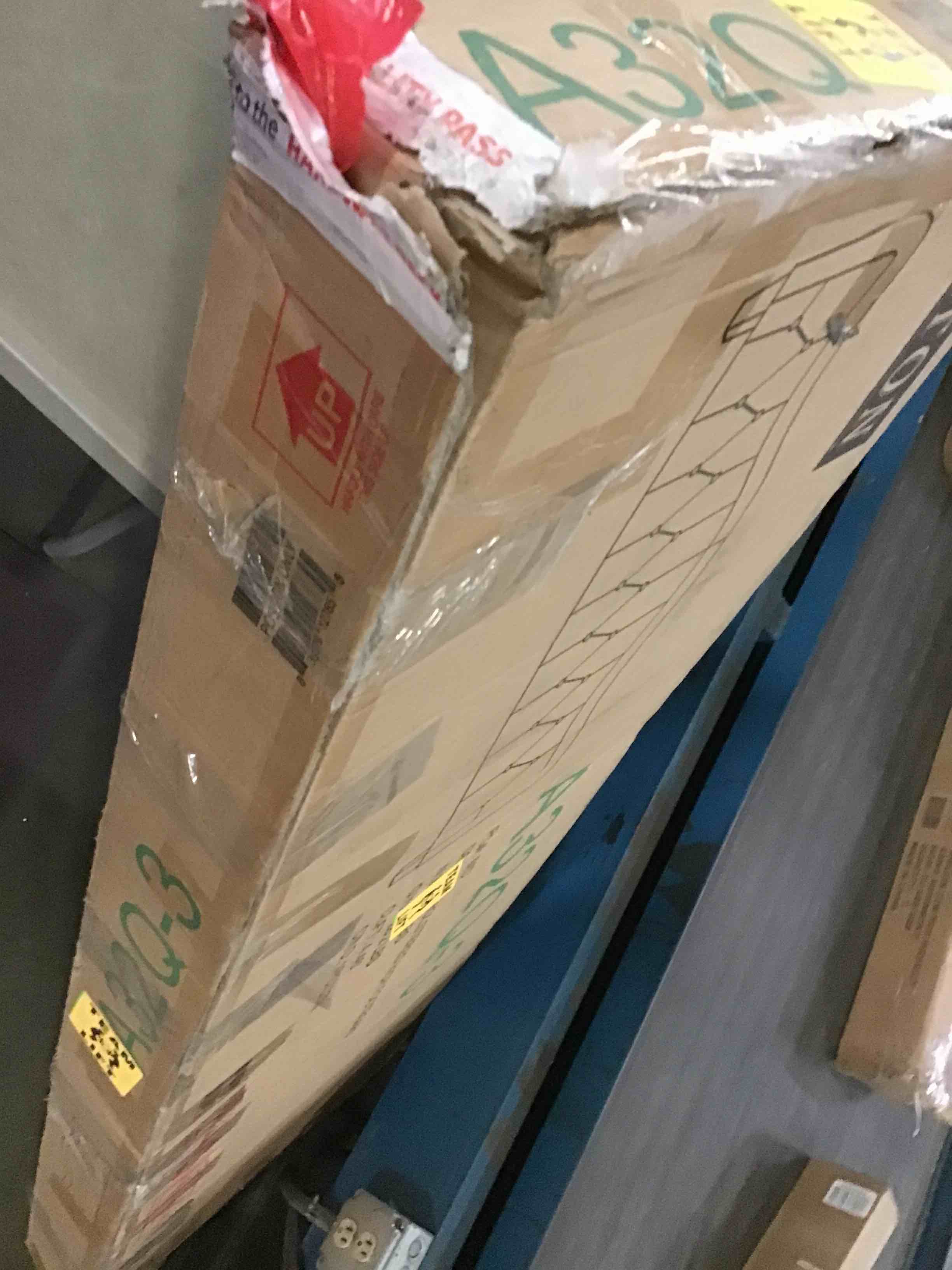 https://s3.amazonaws.com/lotting-images-prod/bidfta/RED5583377_1697114634148.jpeg