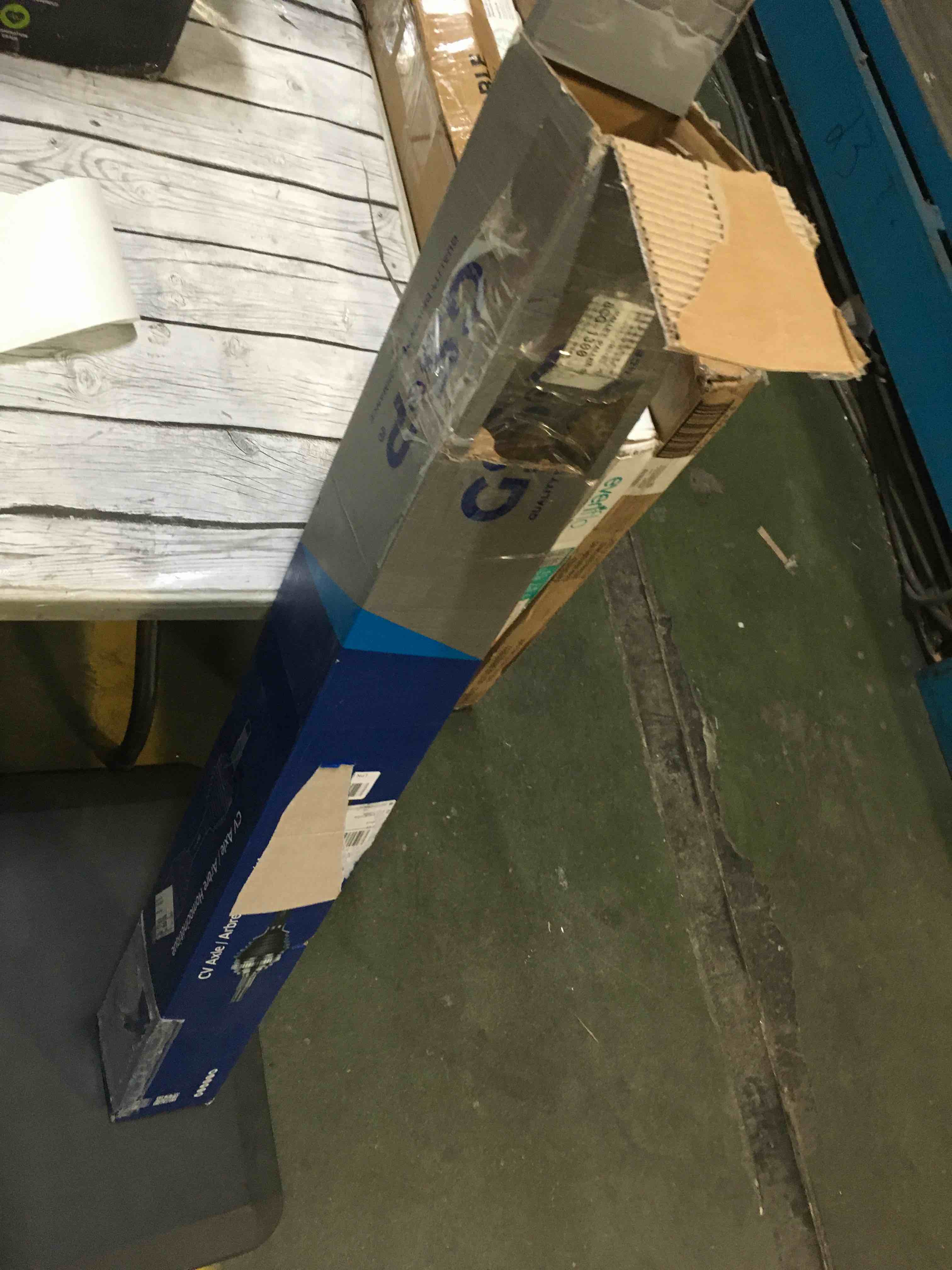 https://s3.amazonaws.com/lotting-images-prod/bidfta/RED5583678_1695816893438.jpeg
