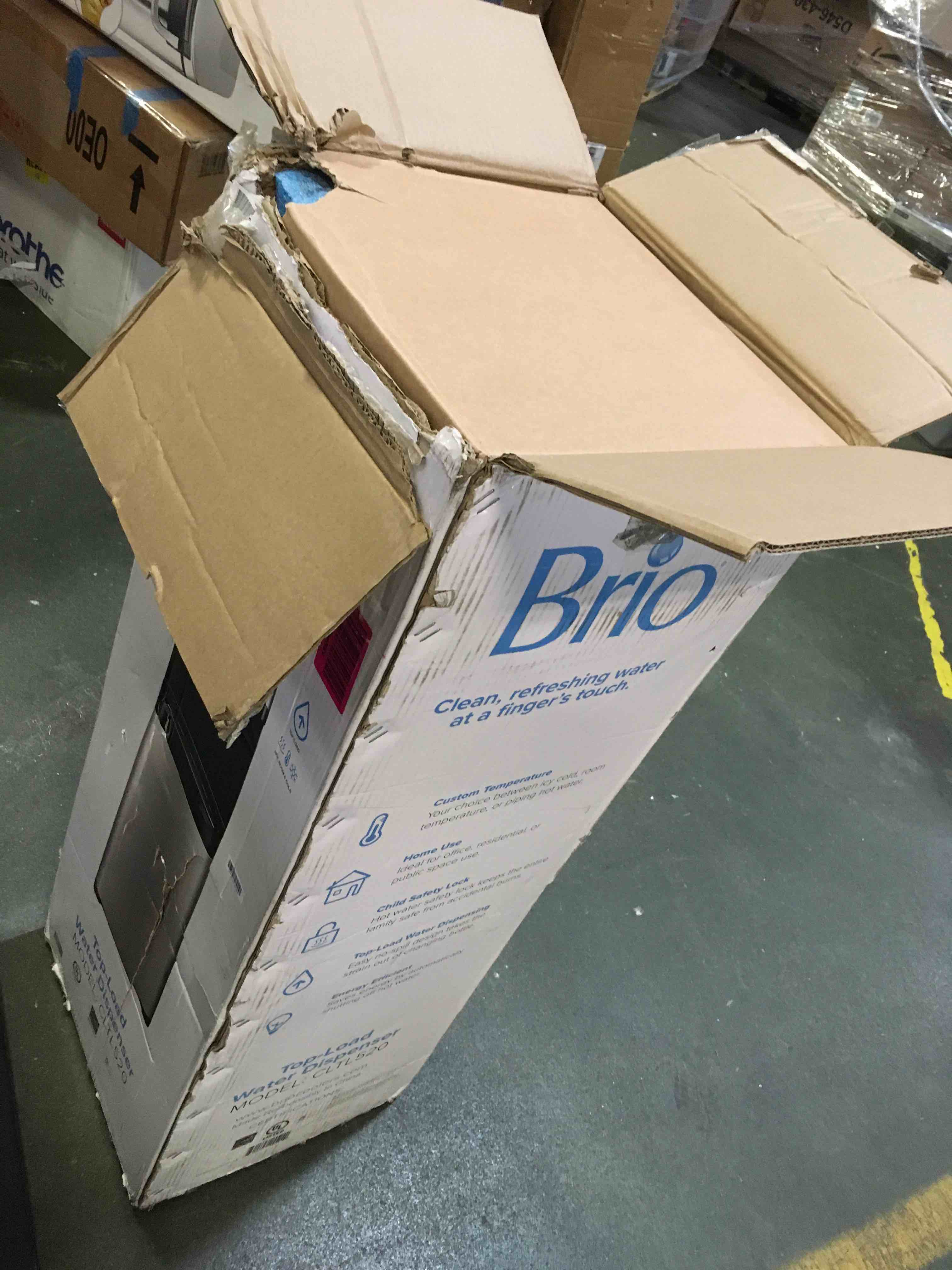 https://s3.amazonaws.com/lotting-images-prod/bidfta/RED5583906_1695904406634.jpeg