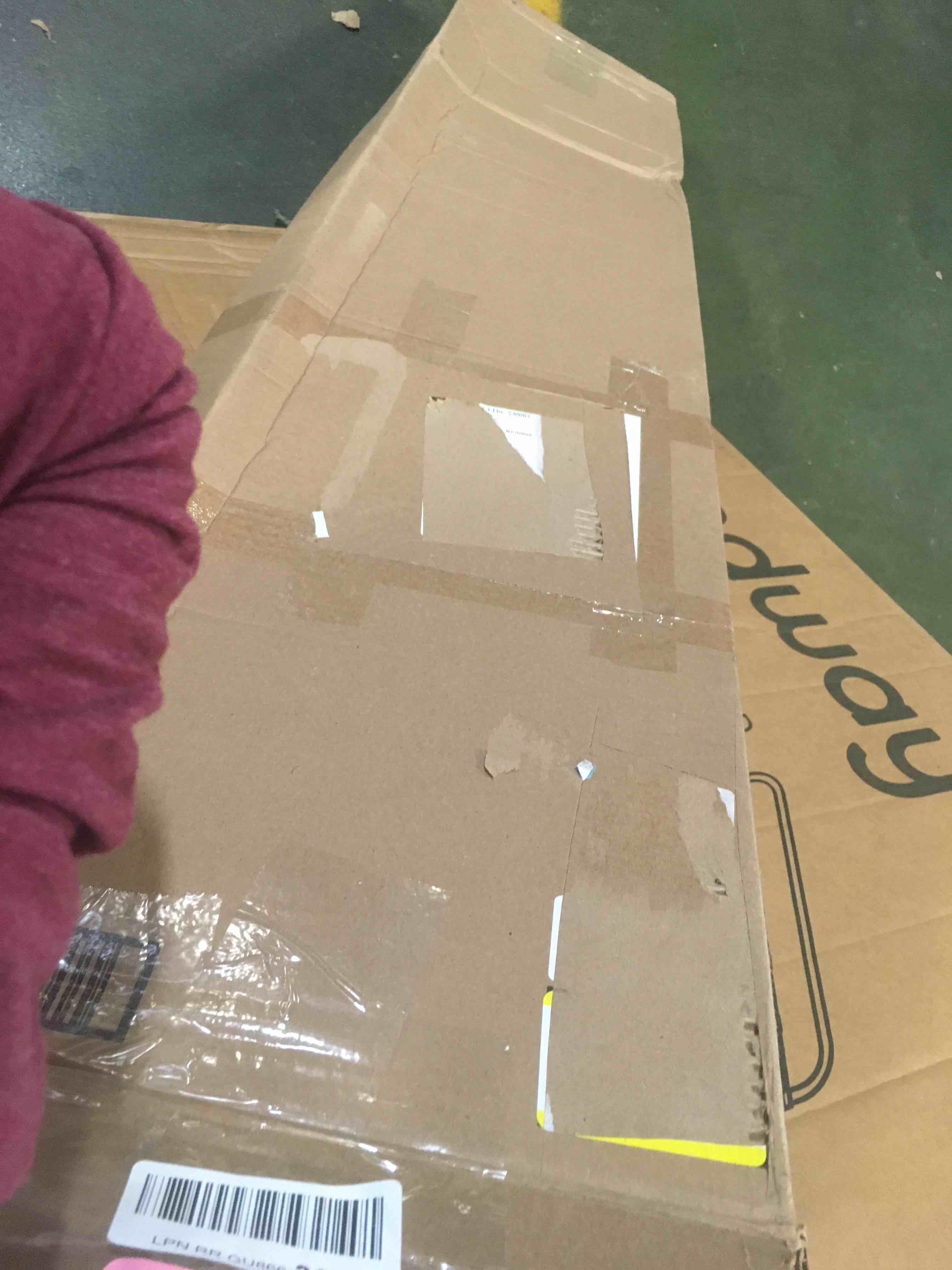 https://s3.amazonaws.com/lotting-images-prod/bidfta/RED5584012_1695923283560.jpeg