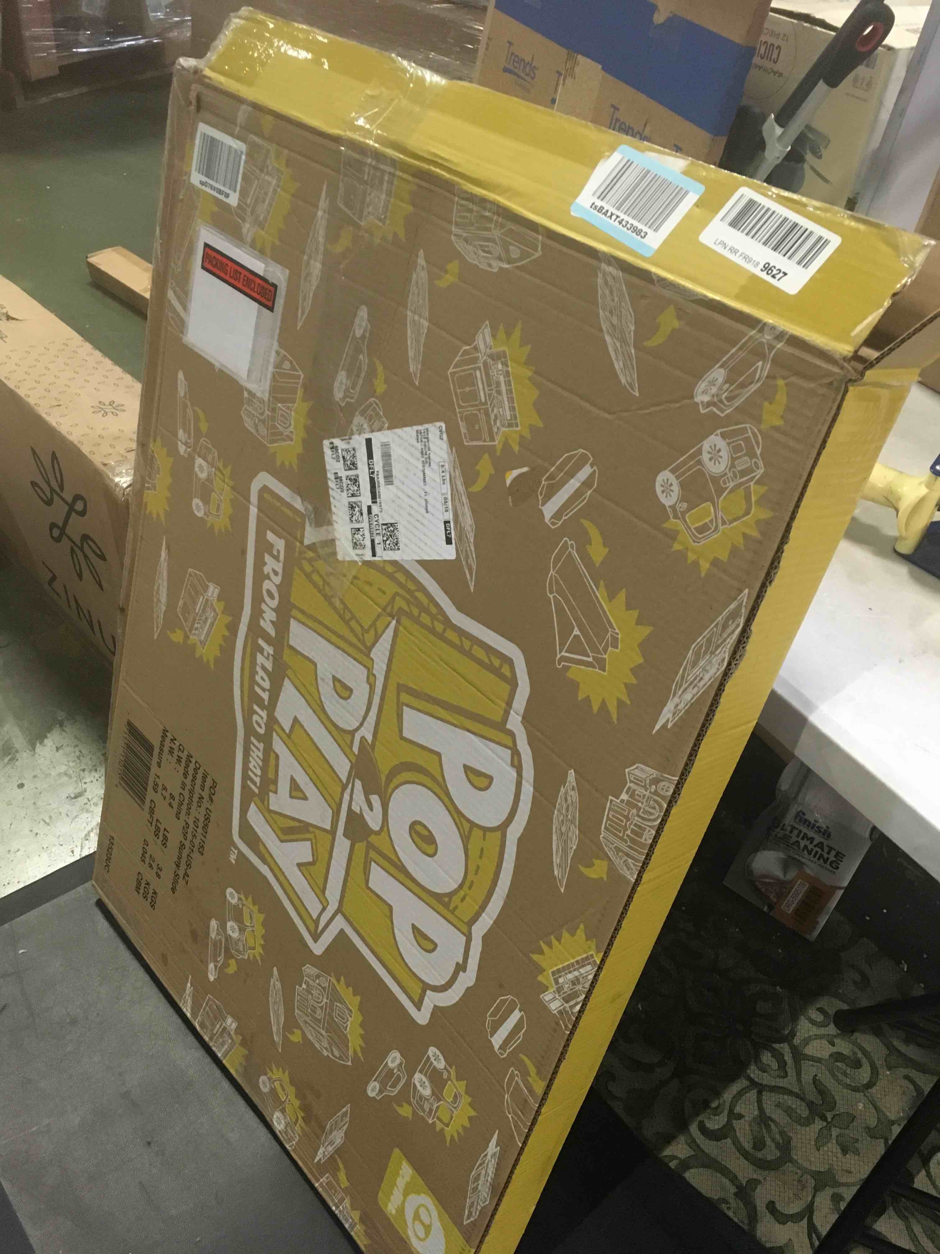 https://s3.amazonaws.com/lotting-images-prod/bidfta/RED5584077_1695987929012.jpeg