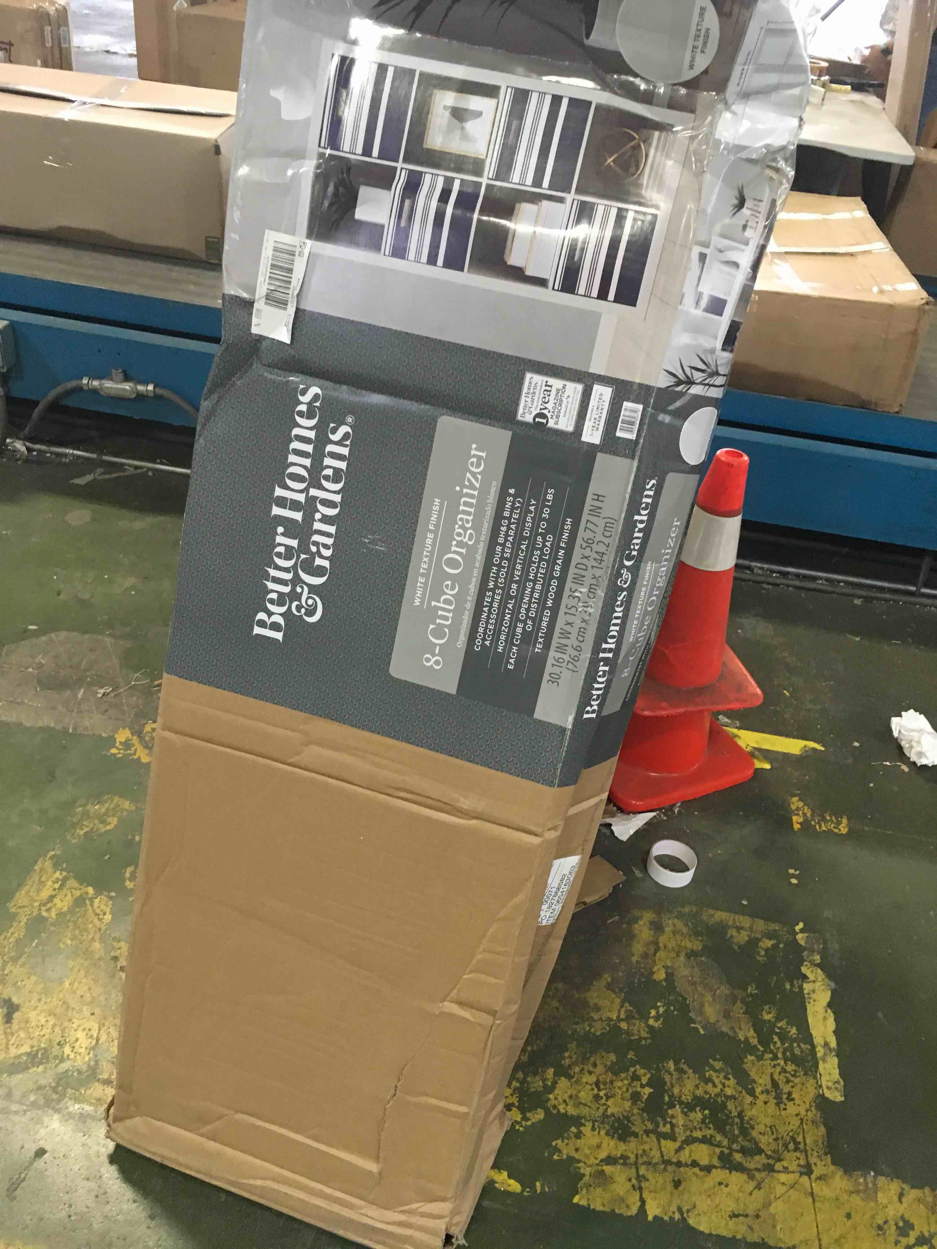 https://s3.amazonaws.com/lotting-images-prod/bidfta/RED5584207_1696004863512.jpeg
