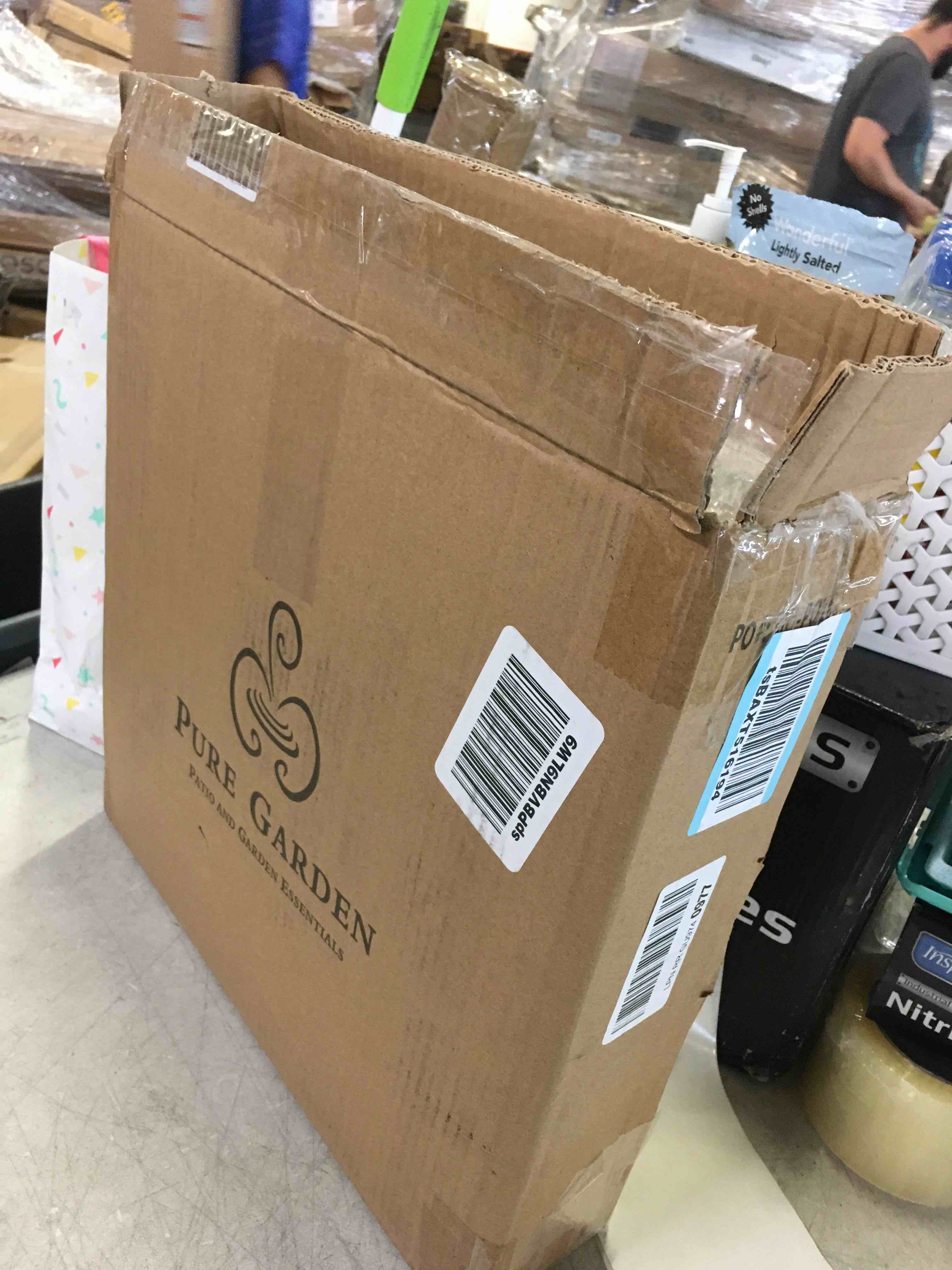 https://s3.amazonaws.com/lotting-images-prod/bidfta/RED5584528_1696337660289.jpeg