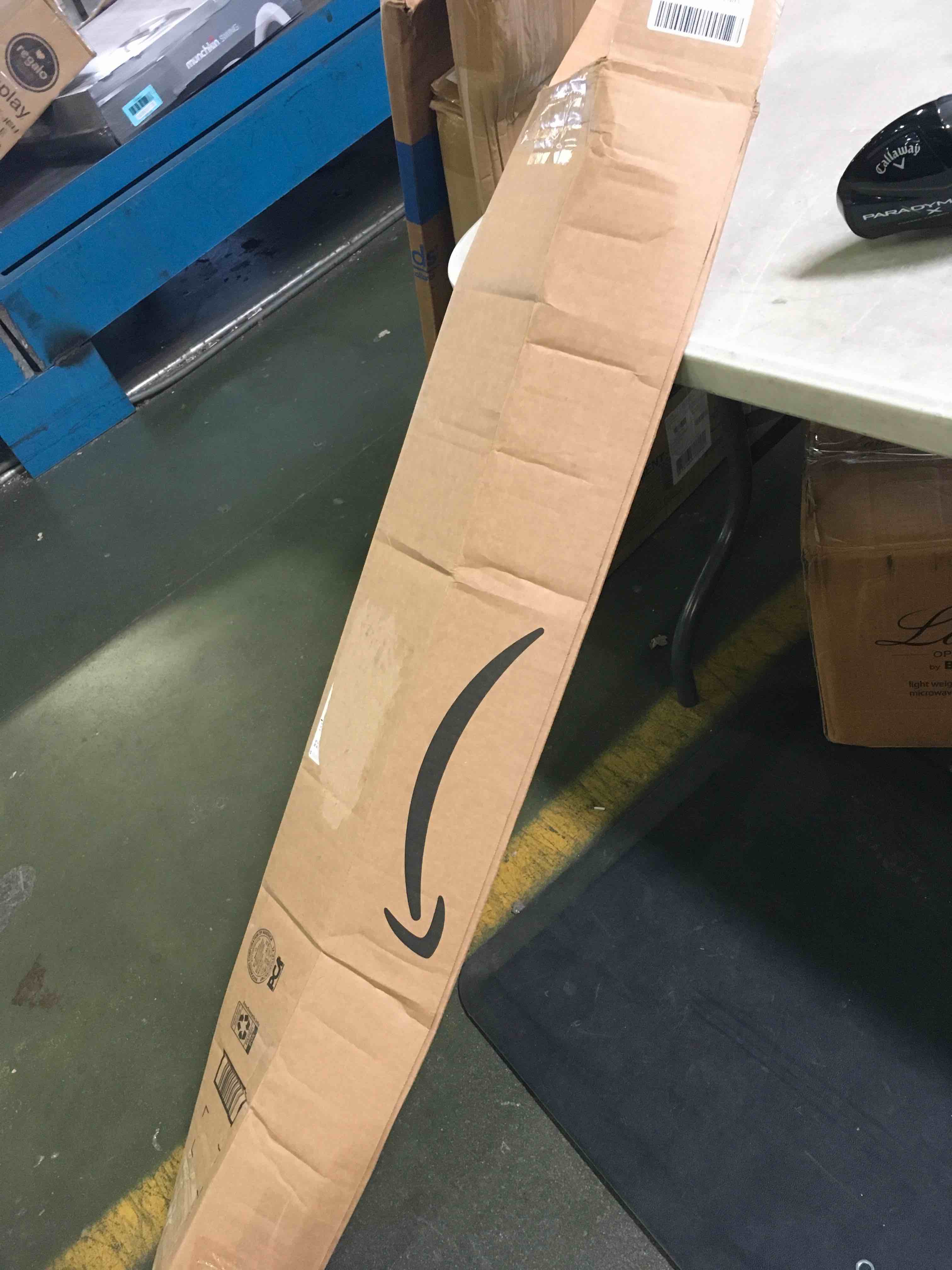 https://s3.amazonaws.com/lotting-images-prod/bidfta/RED5584812_1696434483909.jpeg