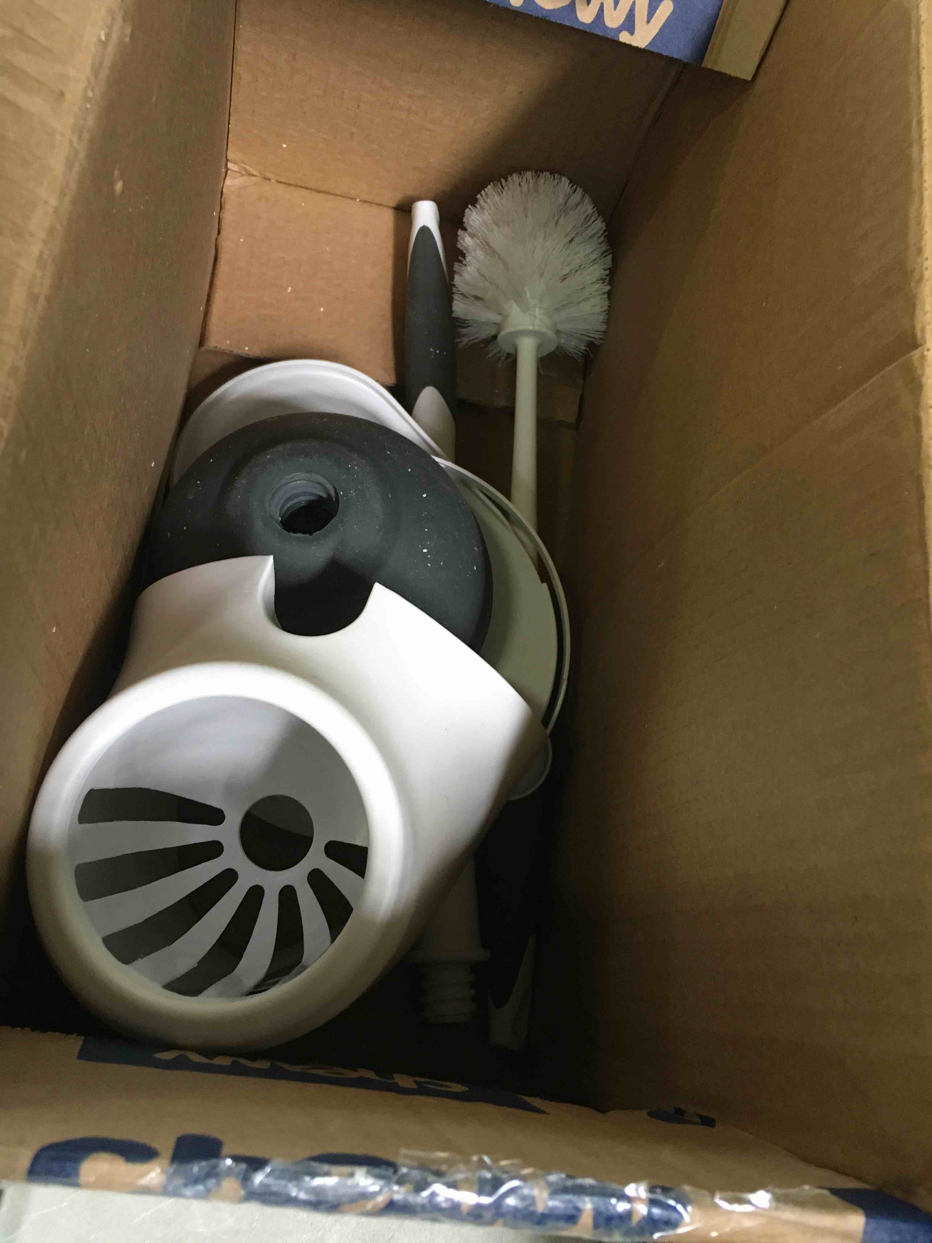 https://s3.amazonaws.com/lotting-images-prod/bidfta/RED5584856_1696443447877.jpeg
