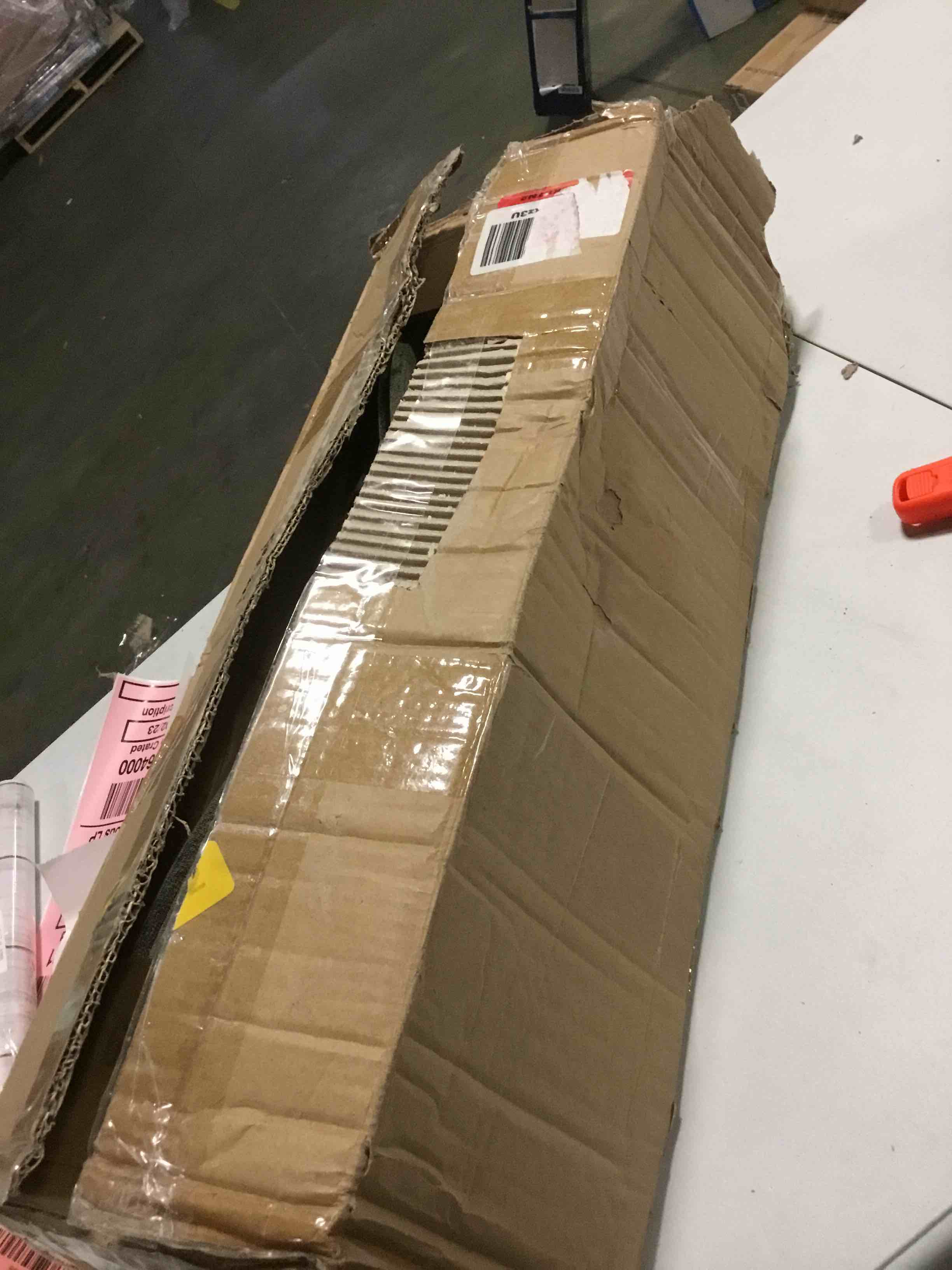 https://s3.amazonaws.com/lotting-images-prod/bidfta/RED5586394_1696419741700.jpeg