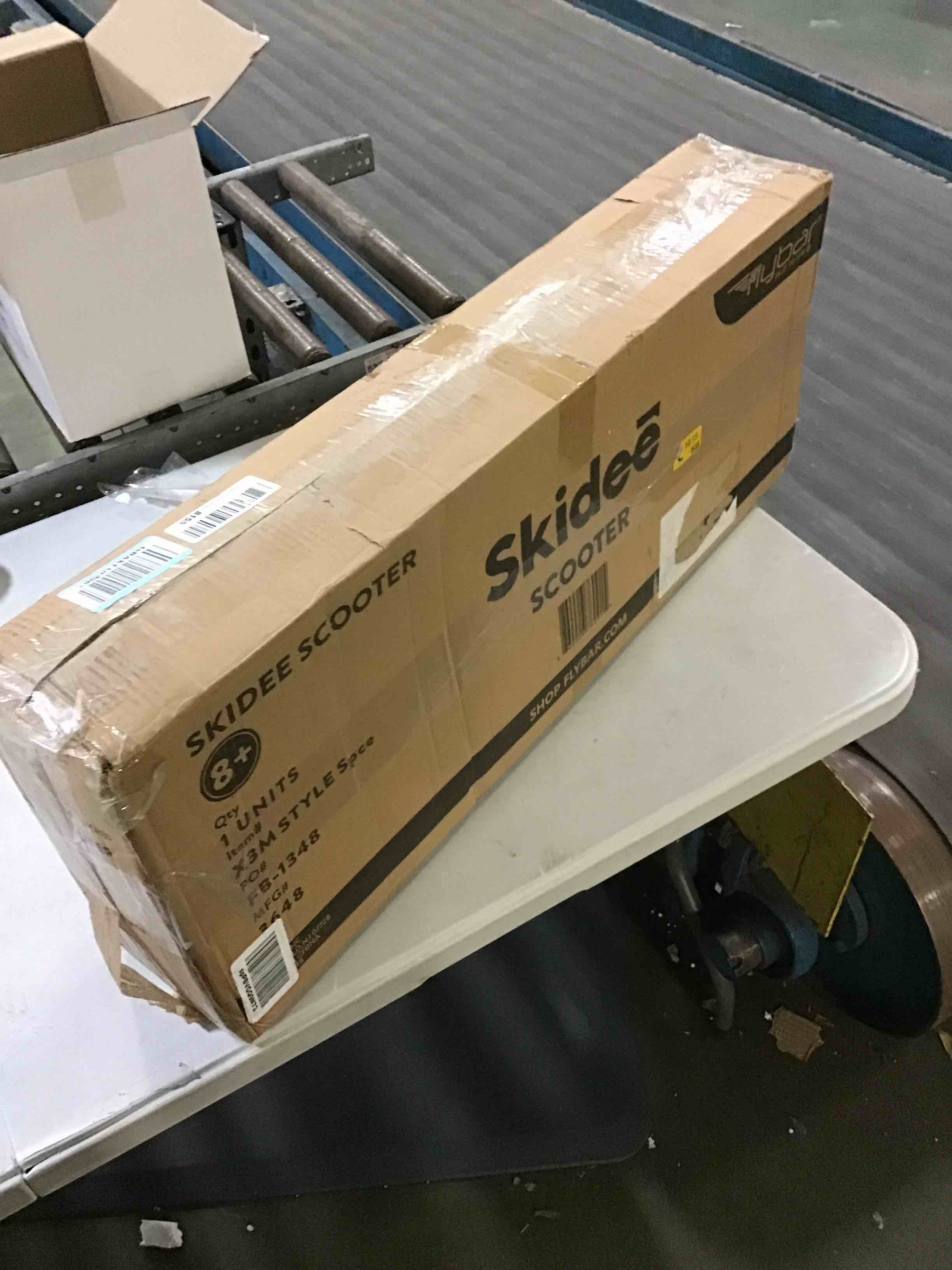 https://s3.amazonaws.com/lotting-images-prod/bidfta/RED5586594_1695835308366.jpeg