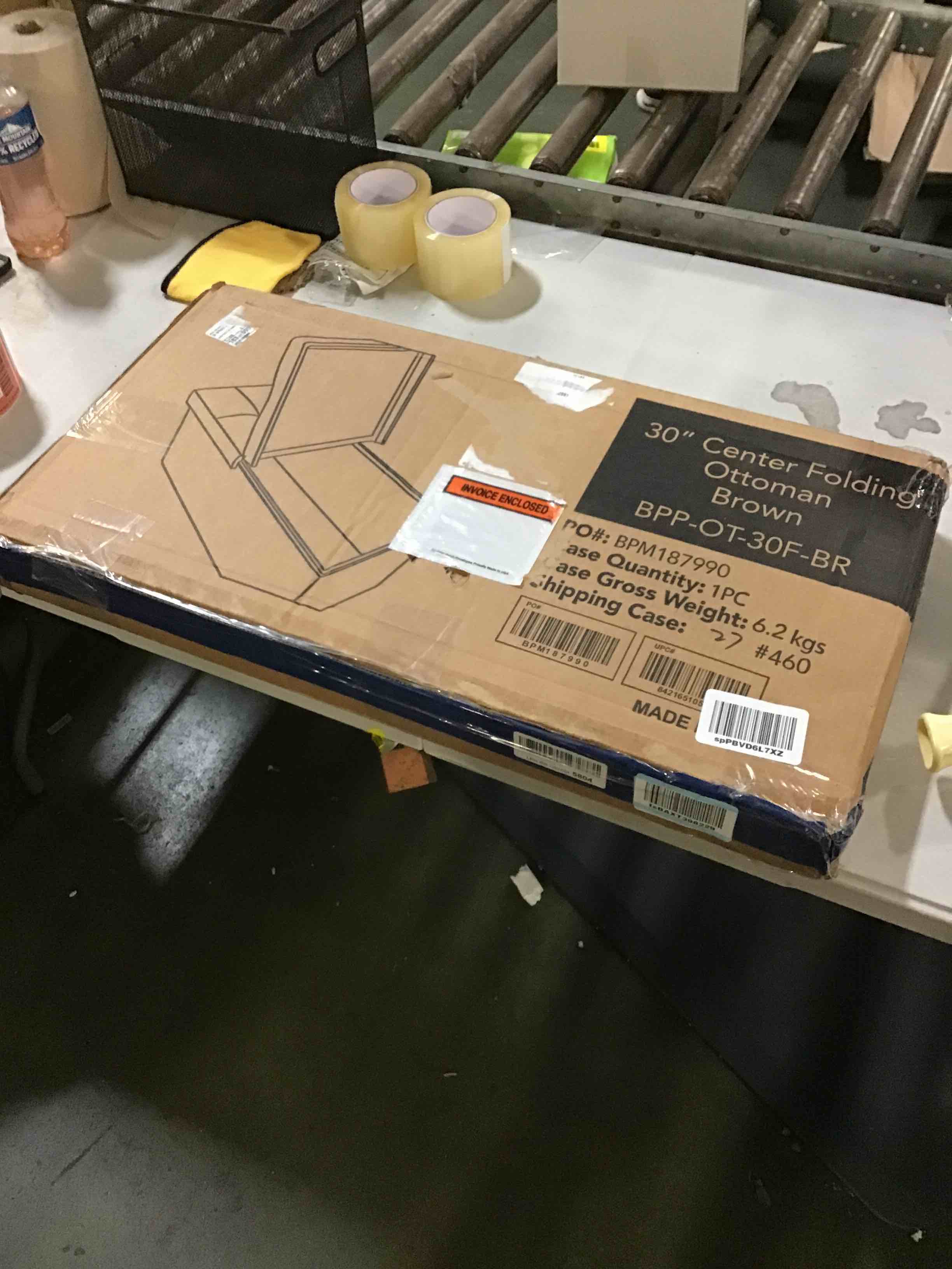 https://s3.amazonaws.com/lotting-images-prod/bidfta/RED5586597_1695835591851.jpeg