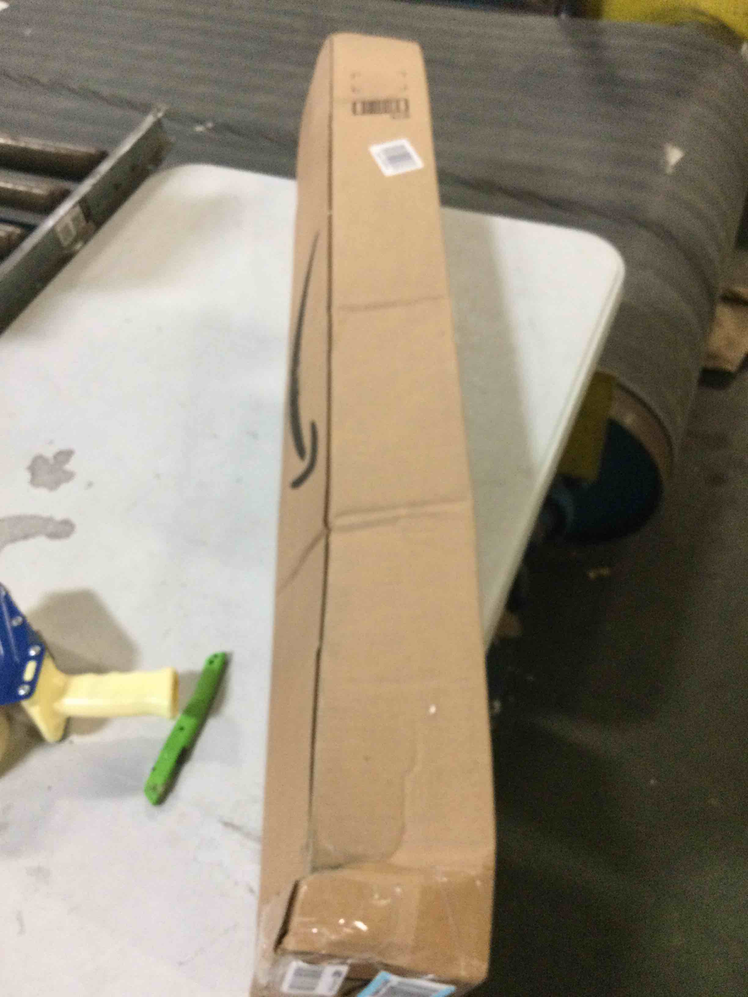 https://s3.amazonaws.com/lotting-images-prod/bidfta/RED5586649_1695843955221.jpeg