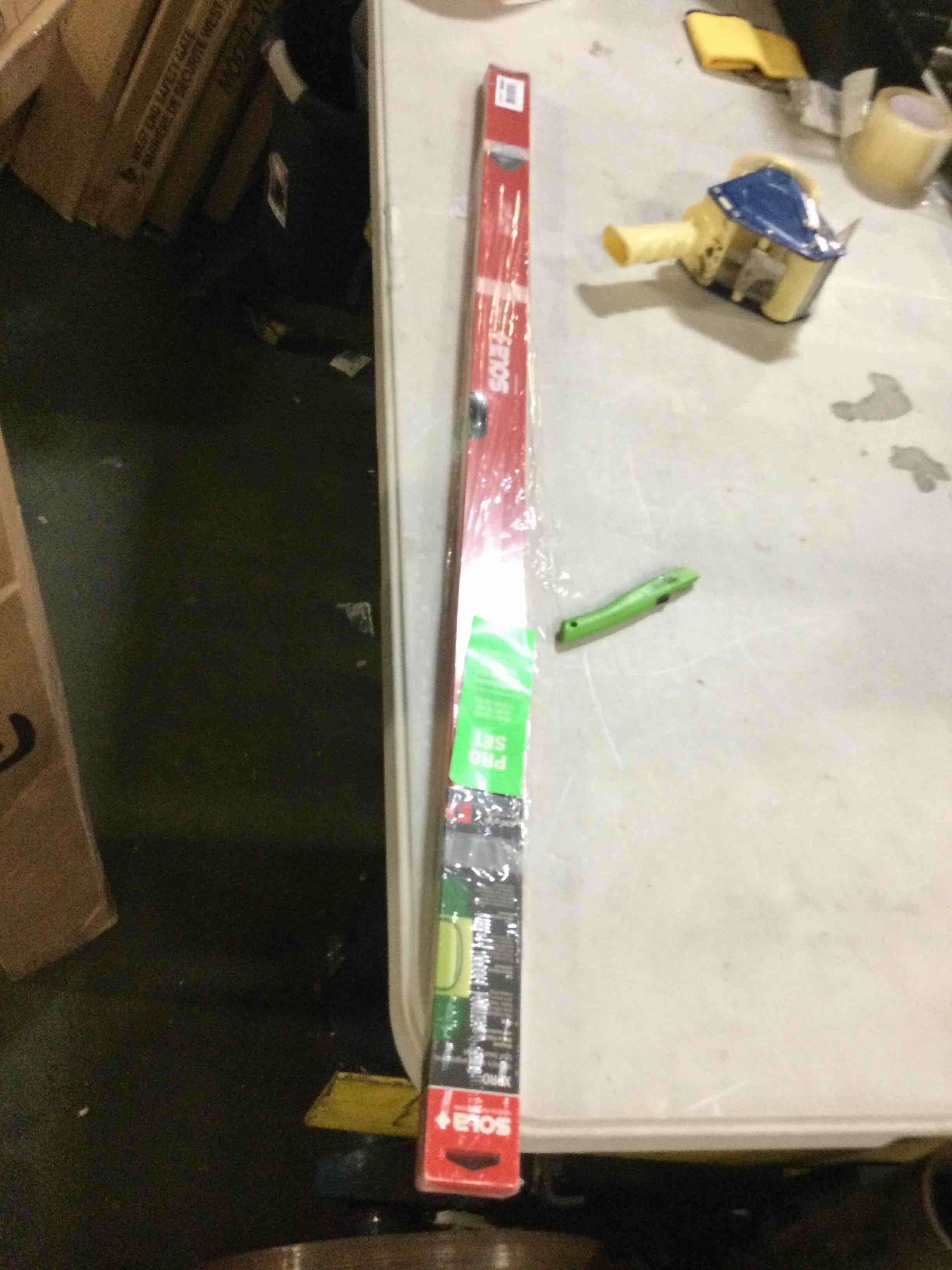 https://s3.amazonaws.com/lotting-images-prod/bidfta/RED5586649_1695843979665.jpeg
