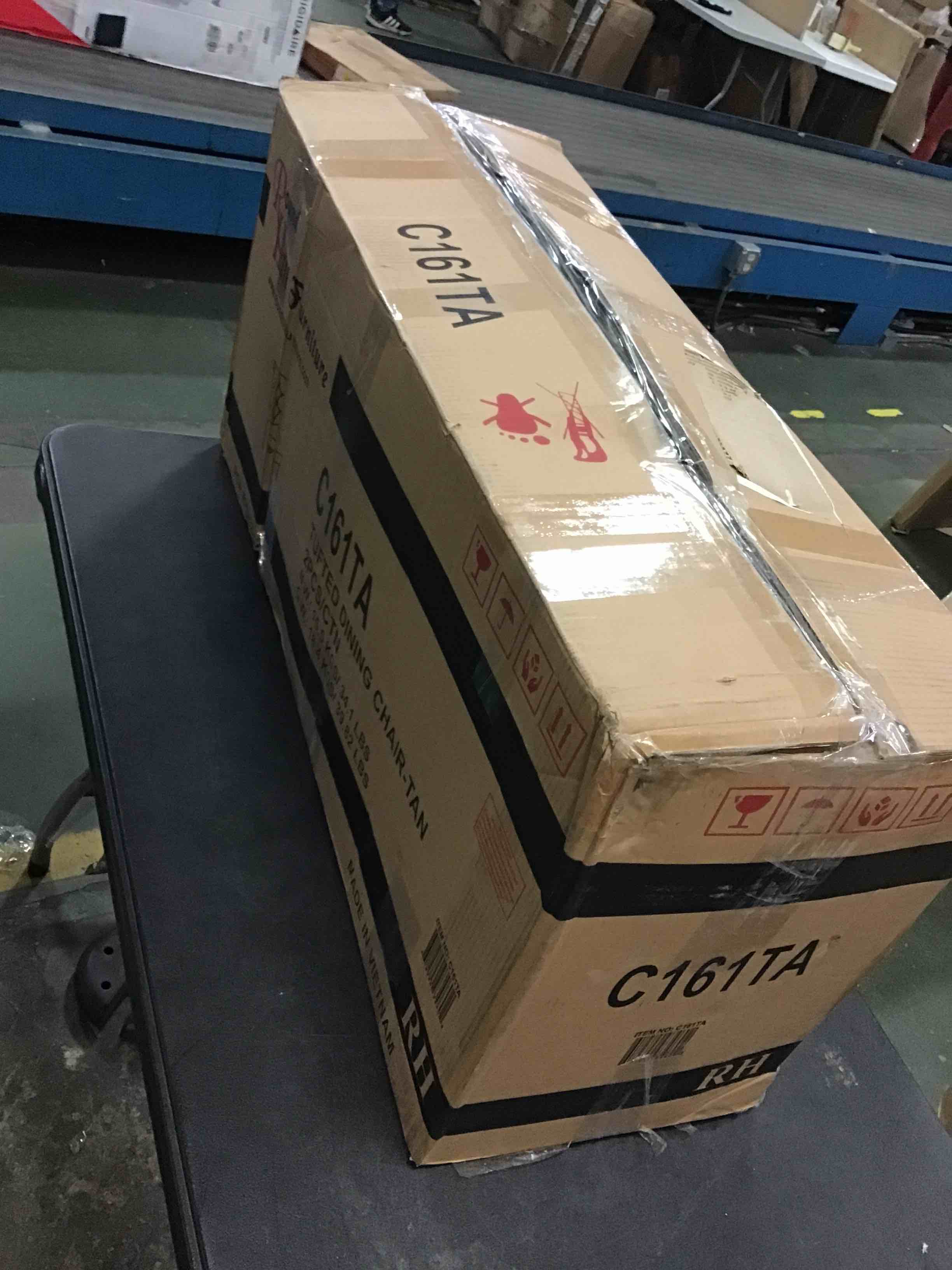 https://s3.amazonaws.com/lotting-images-prod/bidfta/RED5586793_1695923720048.jpeg