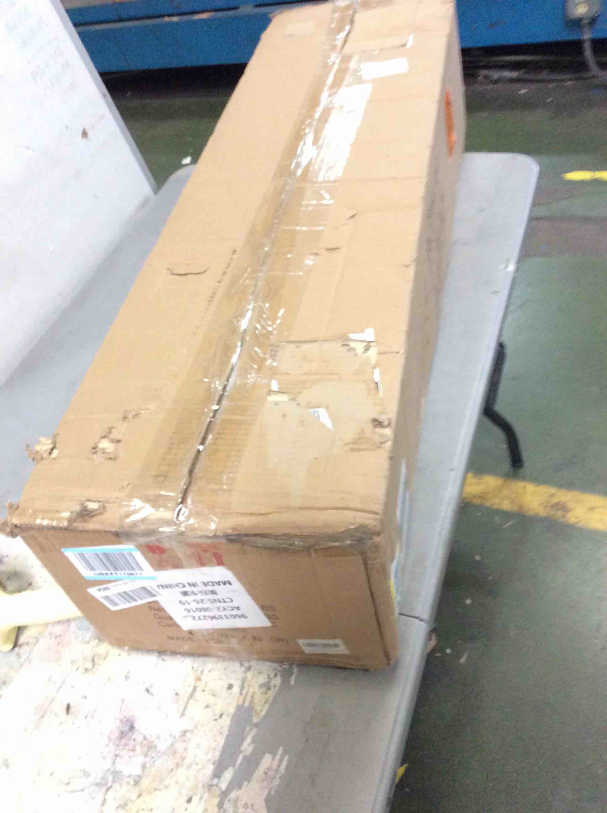 https://s3.amazonaws.com/lotting-images-prod/bidfta/RED5586939_1696263150505.jpeg