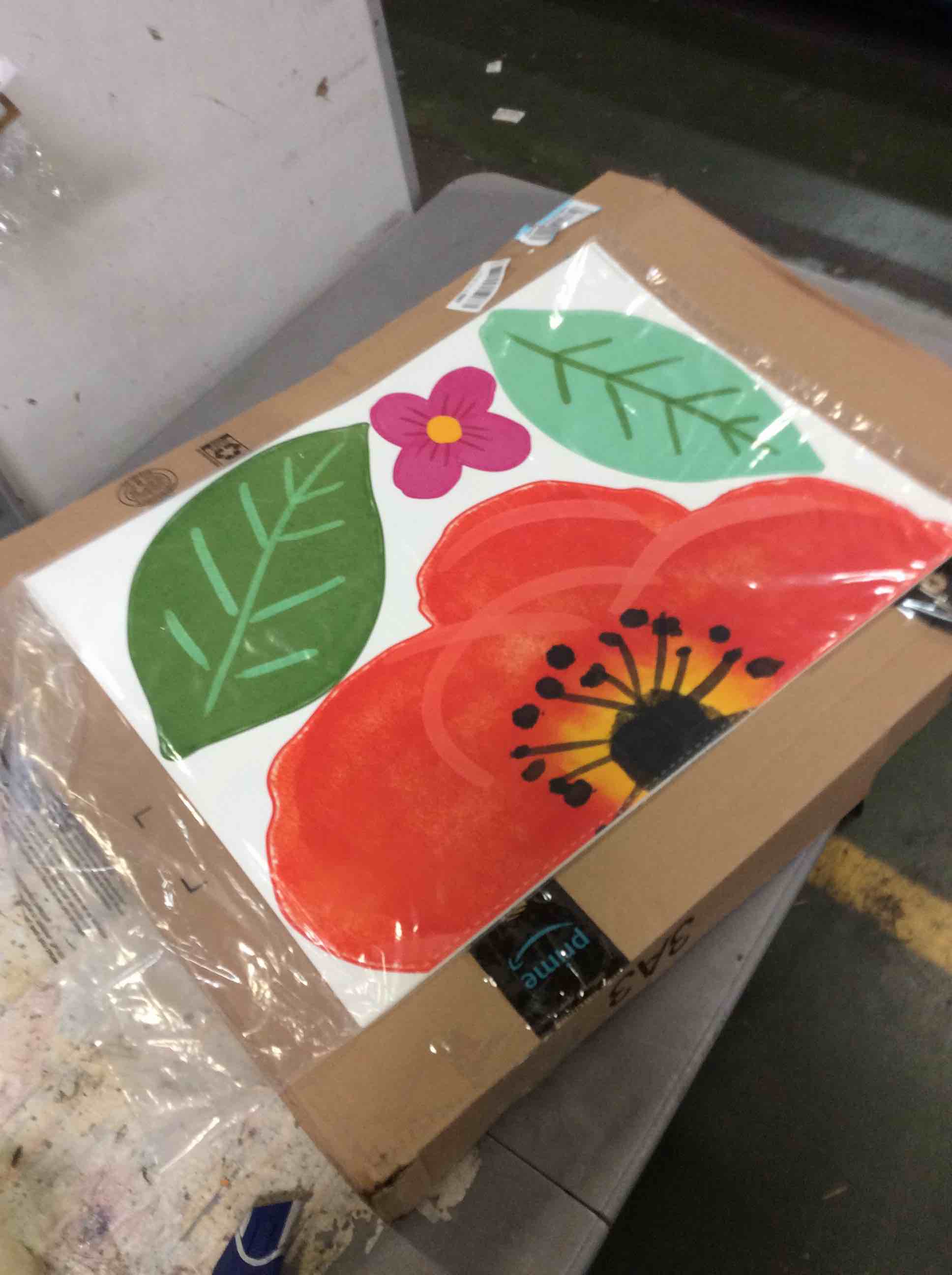 https://s3.amazonaws.com/lotting-images-prod/bidfta/RED5586943_1696263791322.jpeg