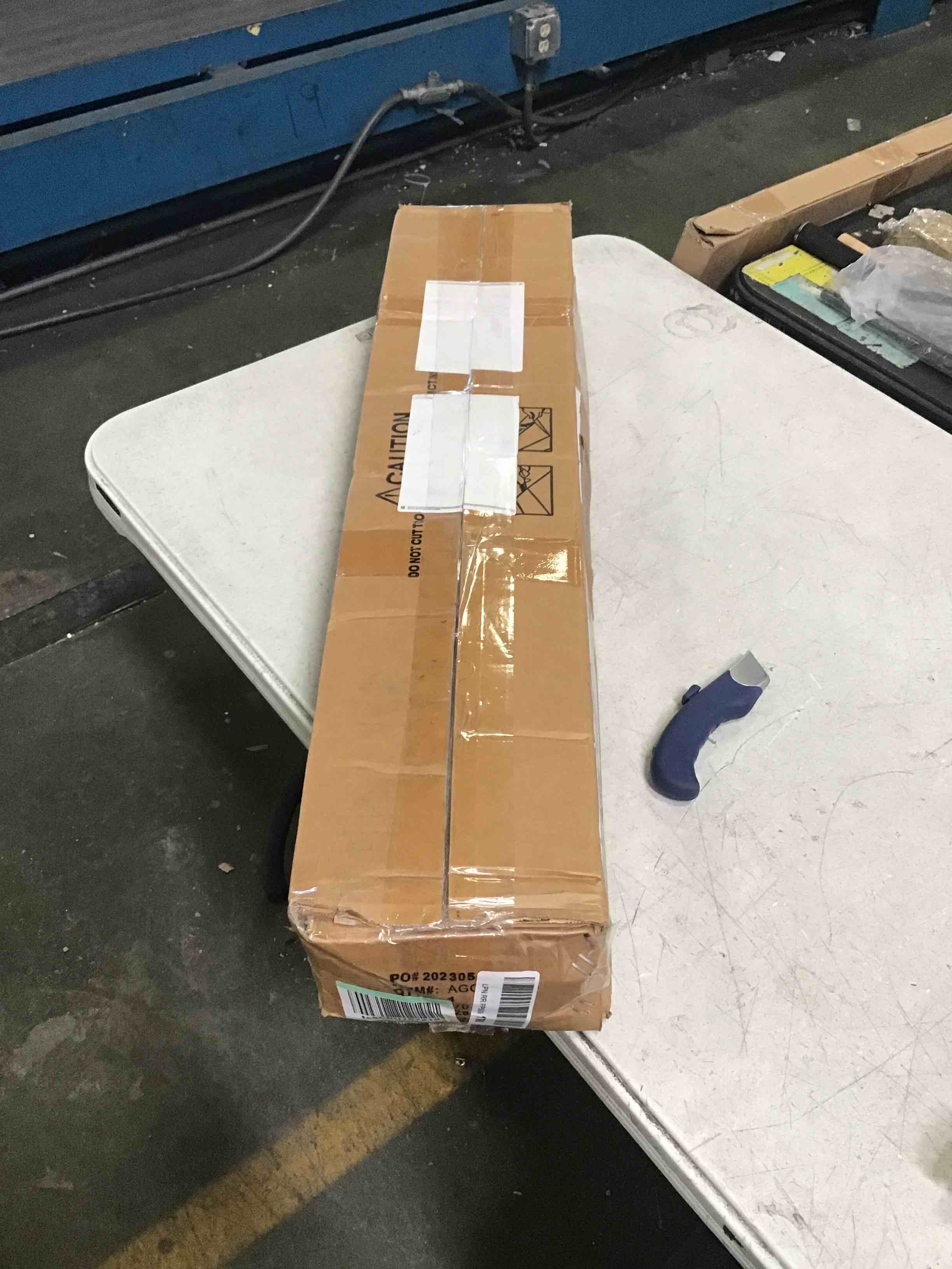 https://s3.amazonaws.com/lotting-images-prod/bidfta/RED5587210_1696356267626.jpeg