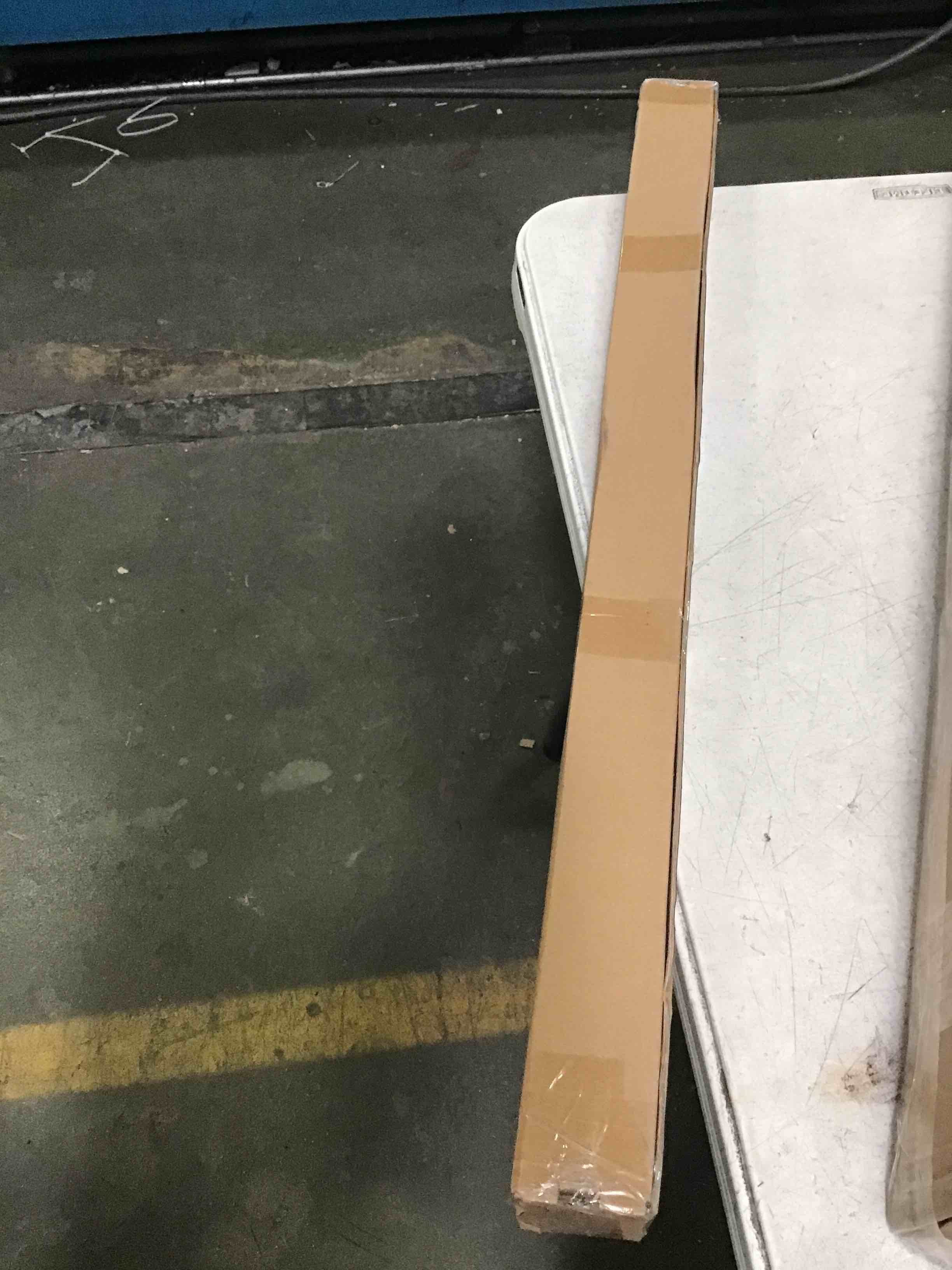 https://s3.amazonaws.com/lotting-images-prod/bidfta/RED5587267_1696363761246.jpeg
