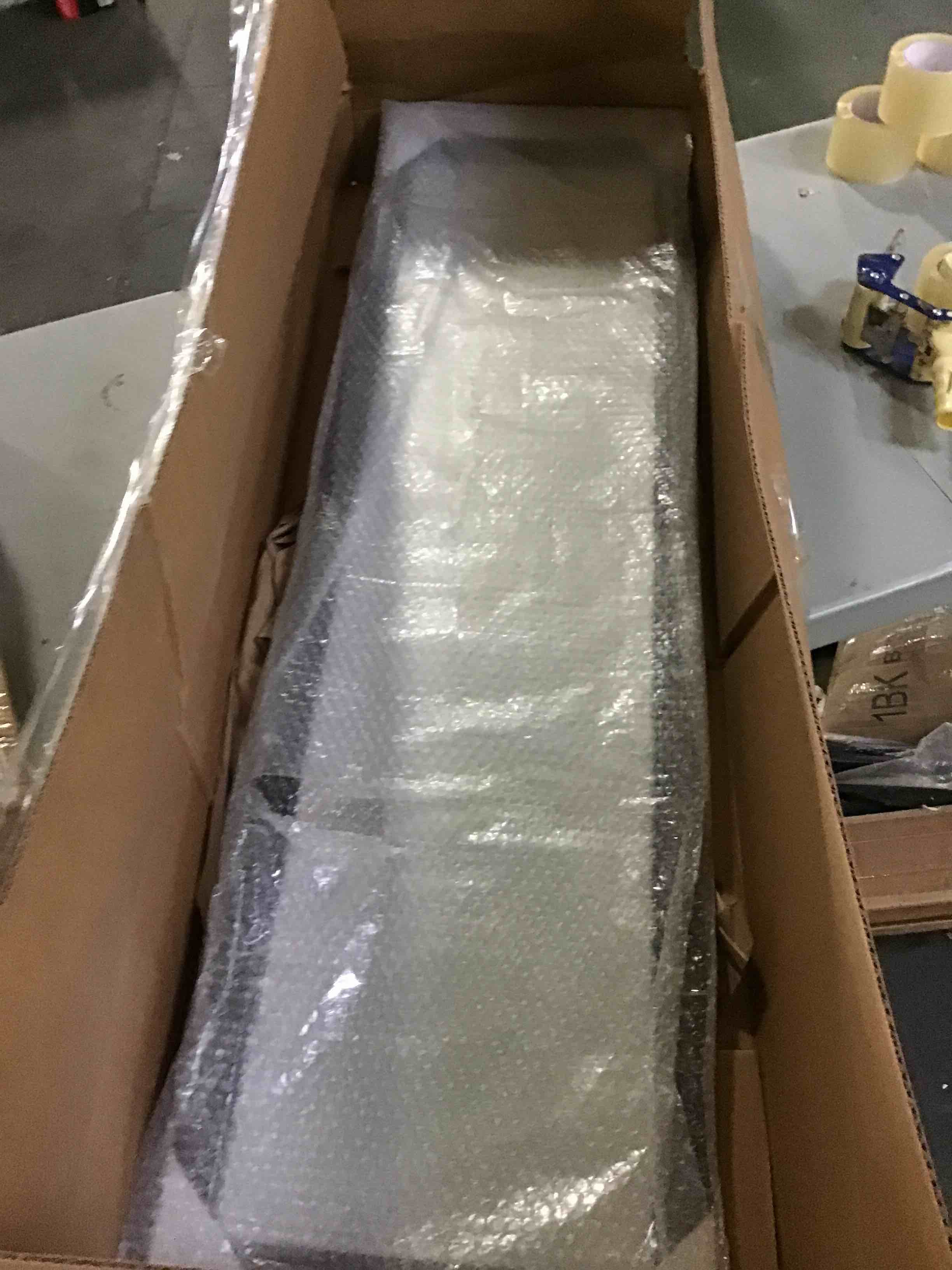 https://s3.amazonaws.com/lotting-images-prod/bidfta/RED5587610_1696530288939.jpeg