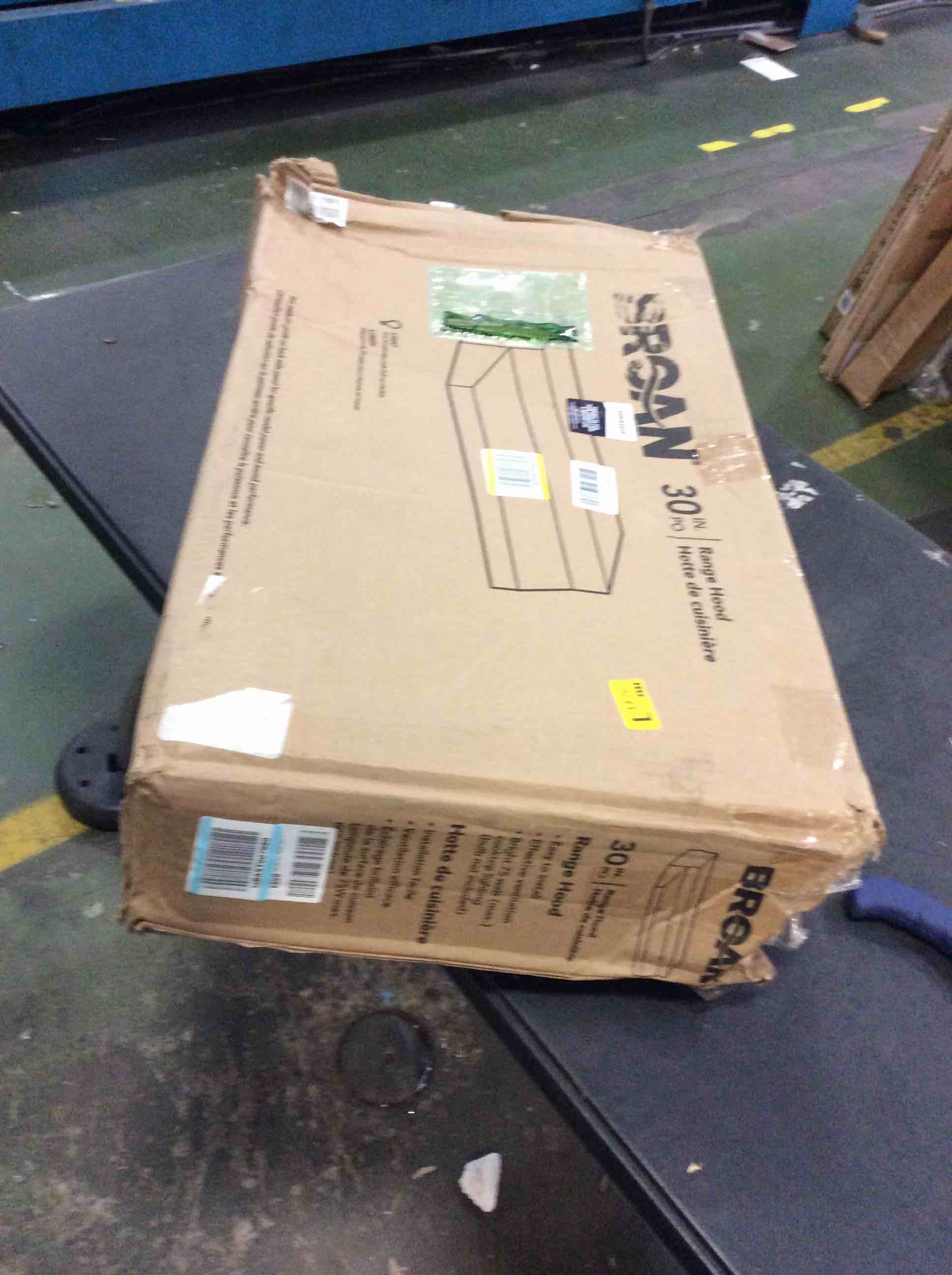 https://s3.amazonaws.com/lotting-images-prod/bidfta/RED5587797_1696622950749.jpeg