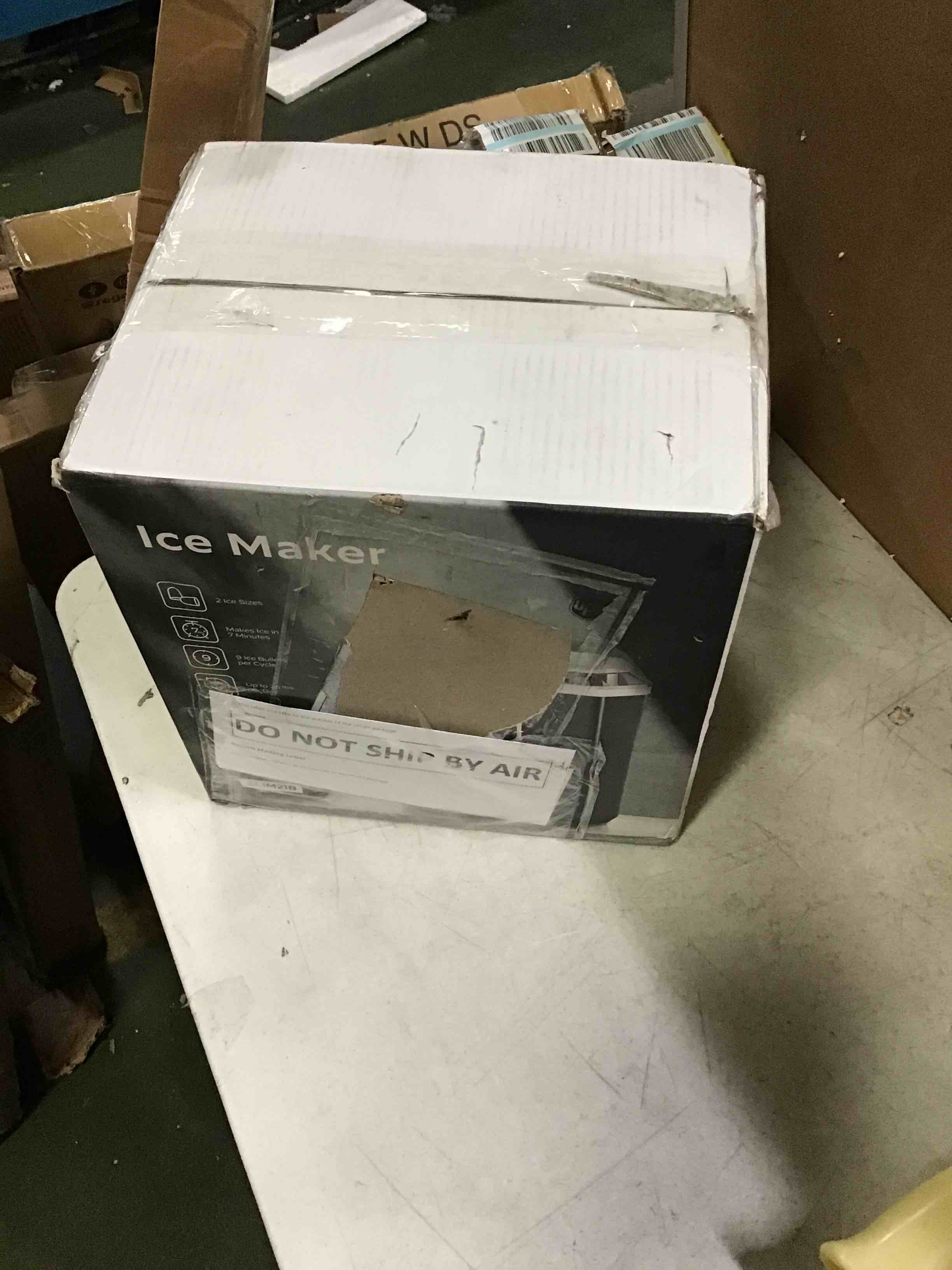 https://s3.amazonaws.com/lotting-images-prod/bidfta/RED5587856_1696861314576.jpeg