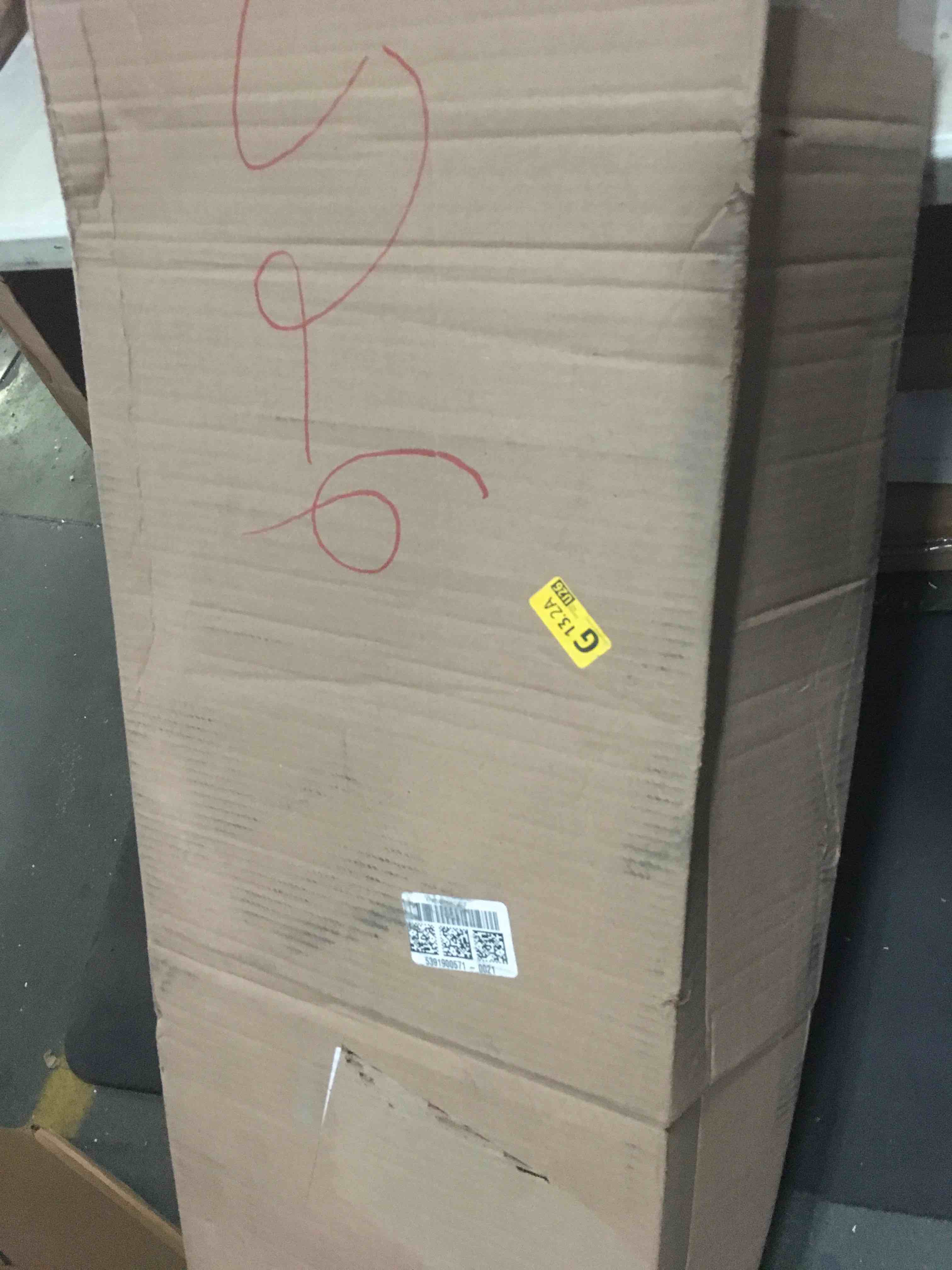 https://s3.amazonaws.com/lotting-images-prod/bidfta/RED5601498_1701285501775.jpeg