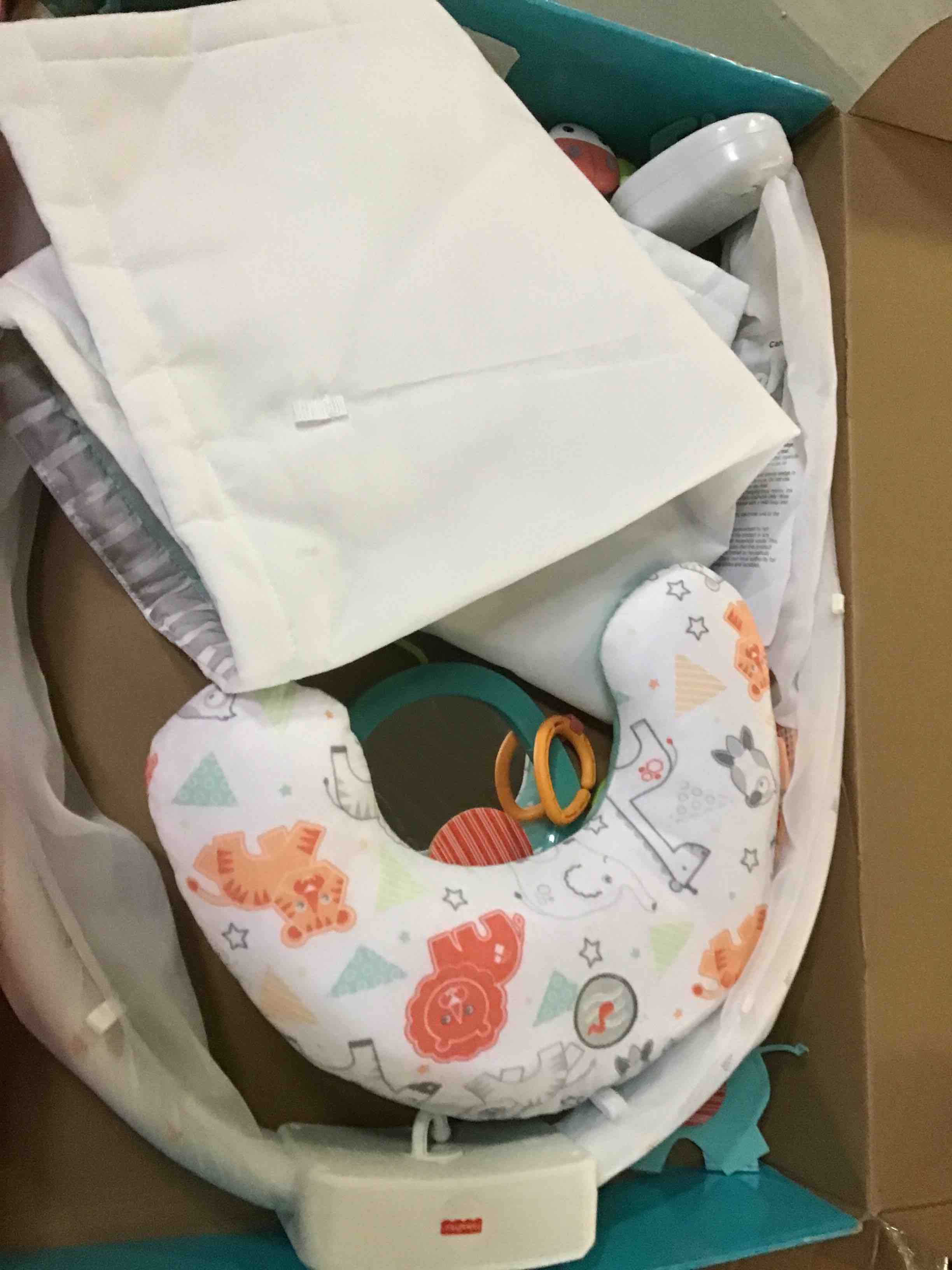 https://s3.amazonaws.com/lotting-images-prod/bidfta/RED5602860_1702068404772.jpeg