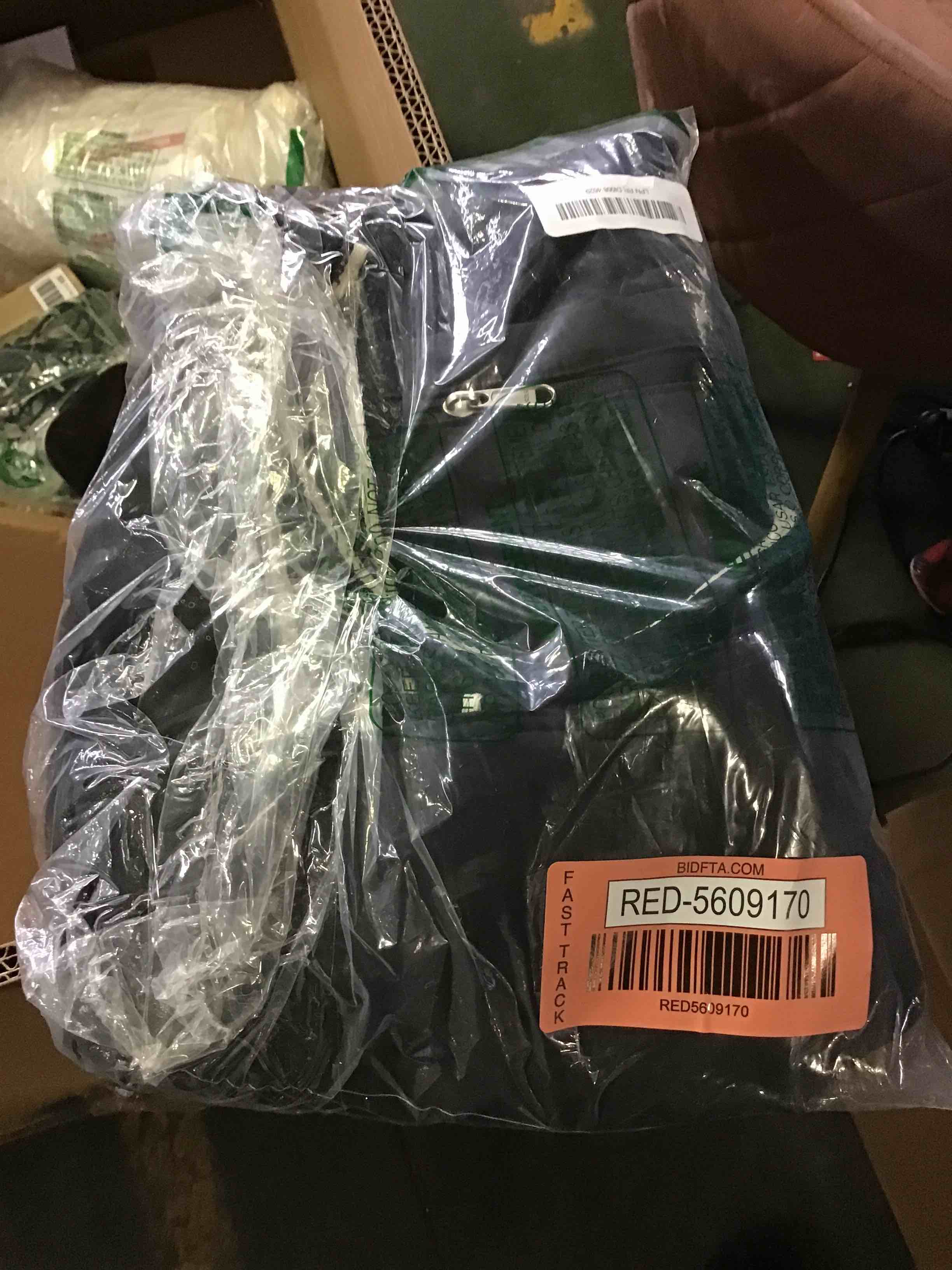 https://s3.amazonaws.com/lotting-images-prod/bidfta/RED5609170_1701186715166.jpeg