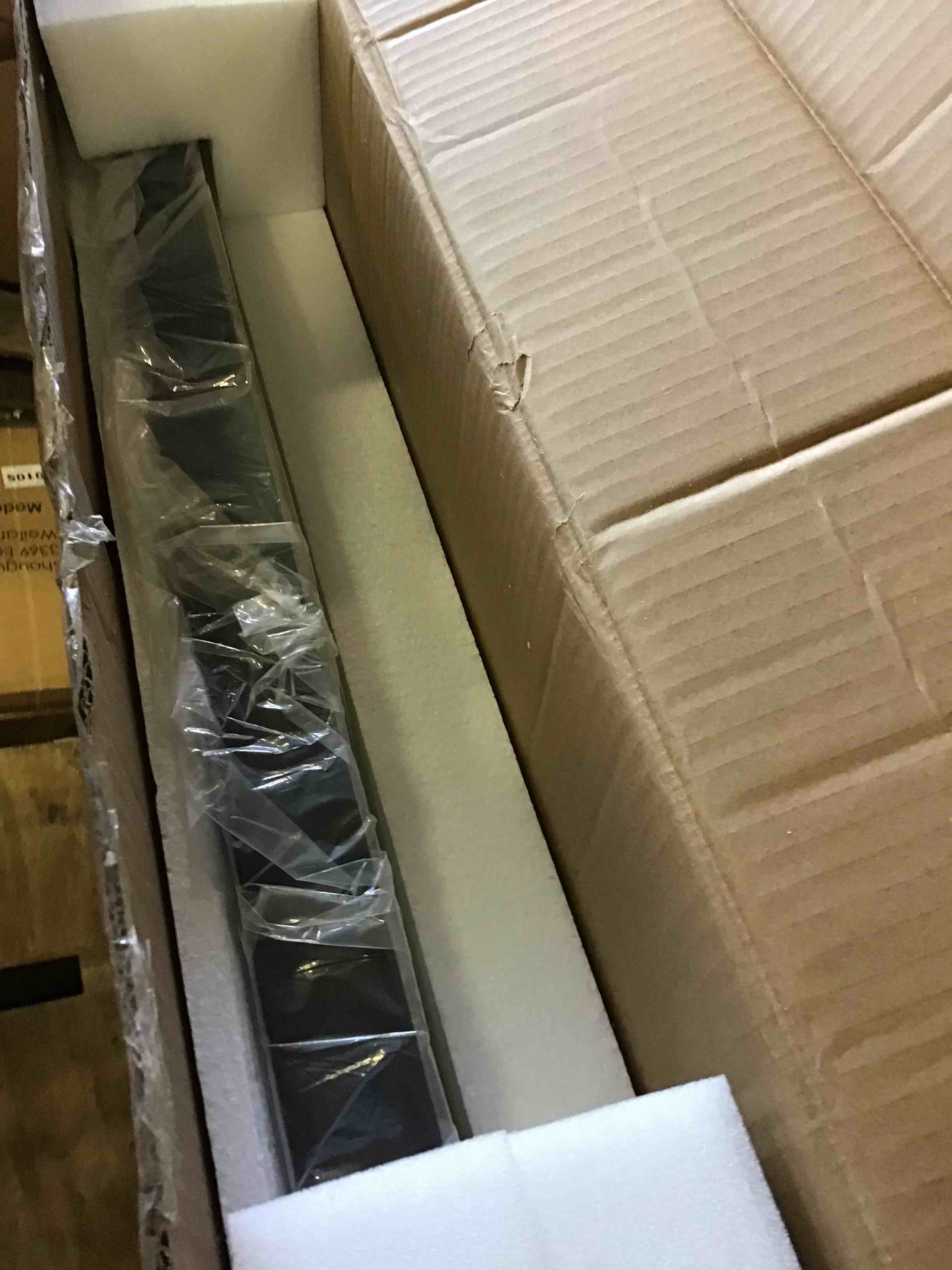 https://s3.amazonaws.com/lotting-images-prod/bidfta/RED5611957_1696943653237.jpeg
