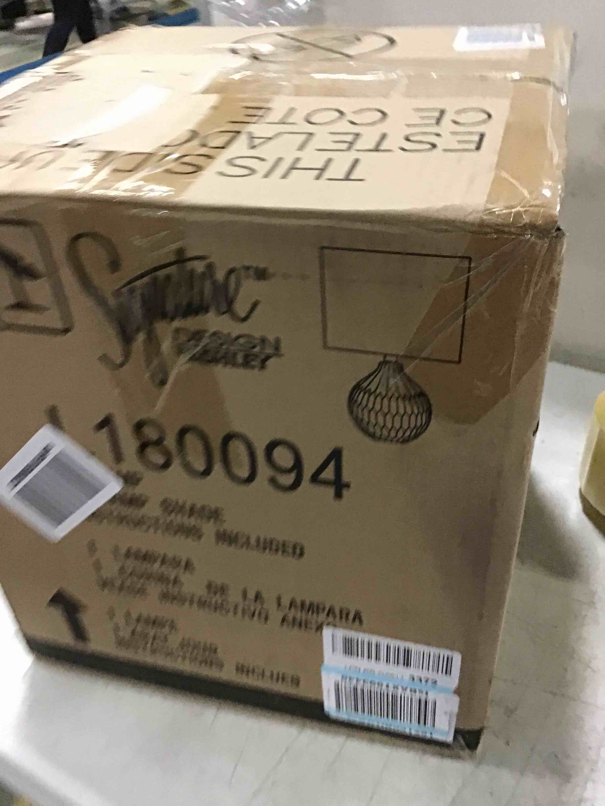 https://s3.amazonaws.com/lotting-images-prod/bidfta/RED5612162_1697114343543.jpeg