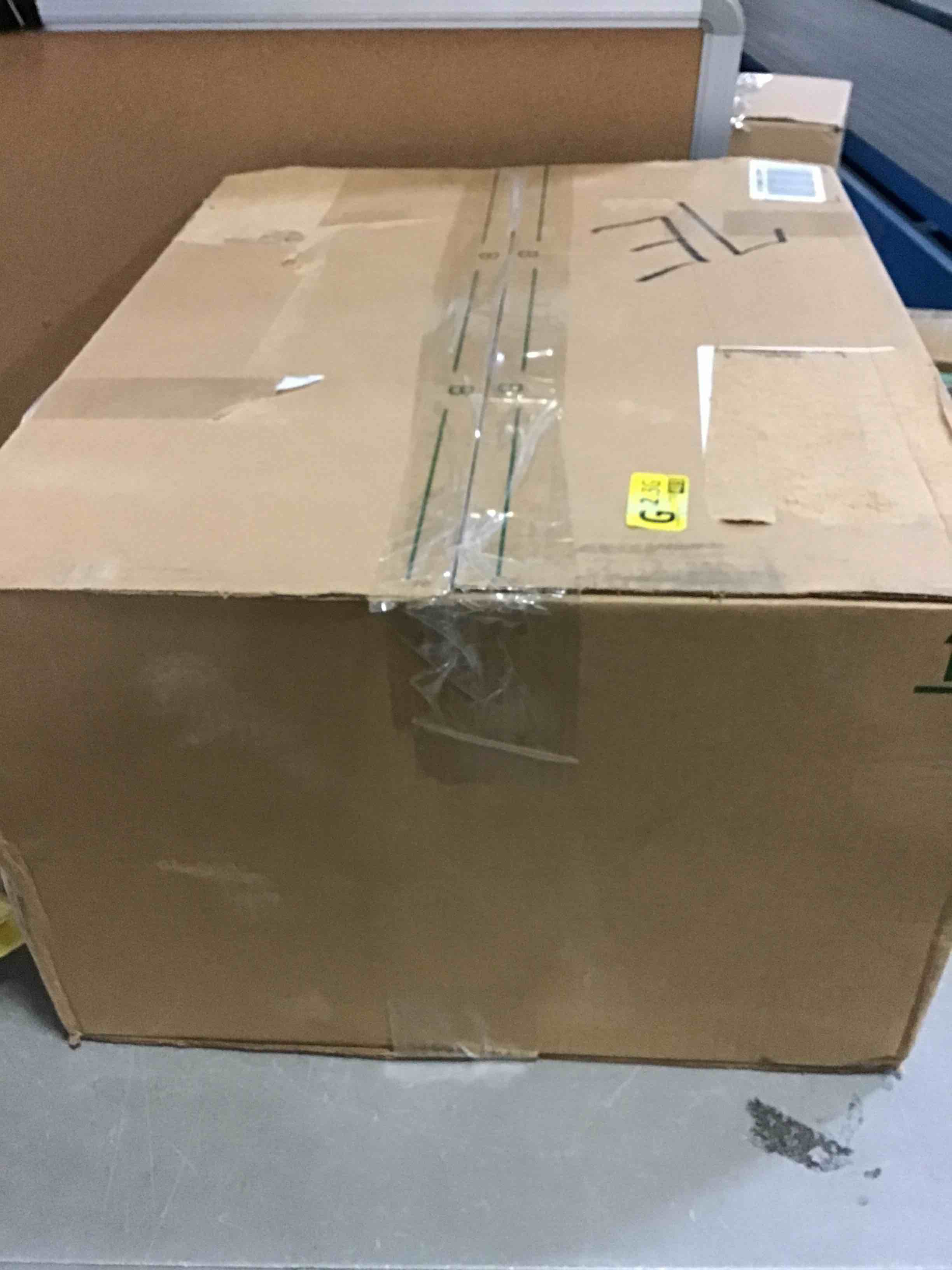 https://s3.amazonaws.com/lotting-images-prod/bidfta/RED5612759_1697555191866.jpeg