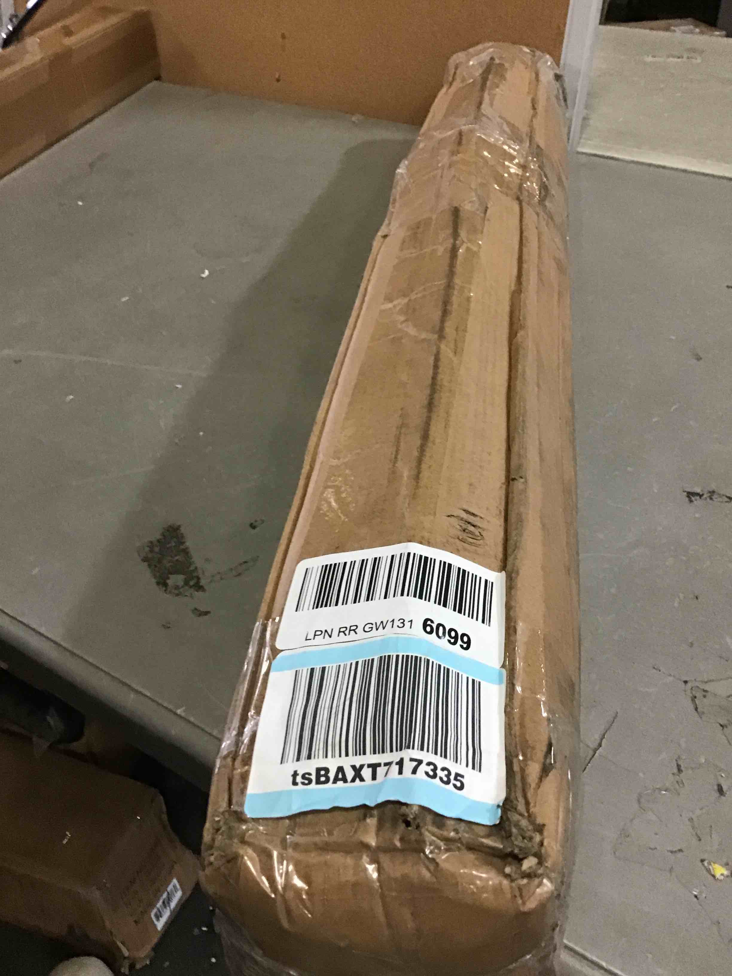 https://s3.amazonaws.com/lotting-images-prod/bidfta/RED5612865_1697571228276.jpeg