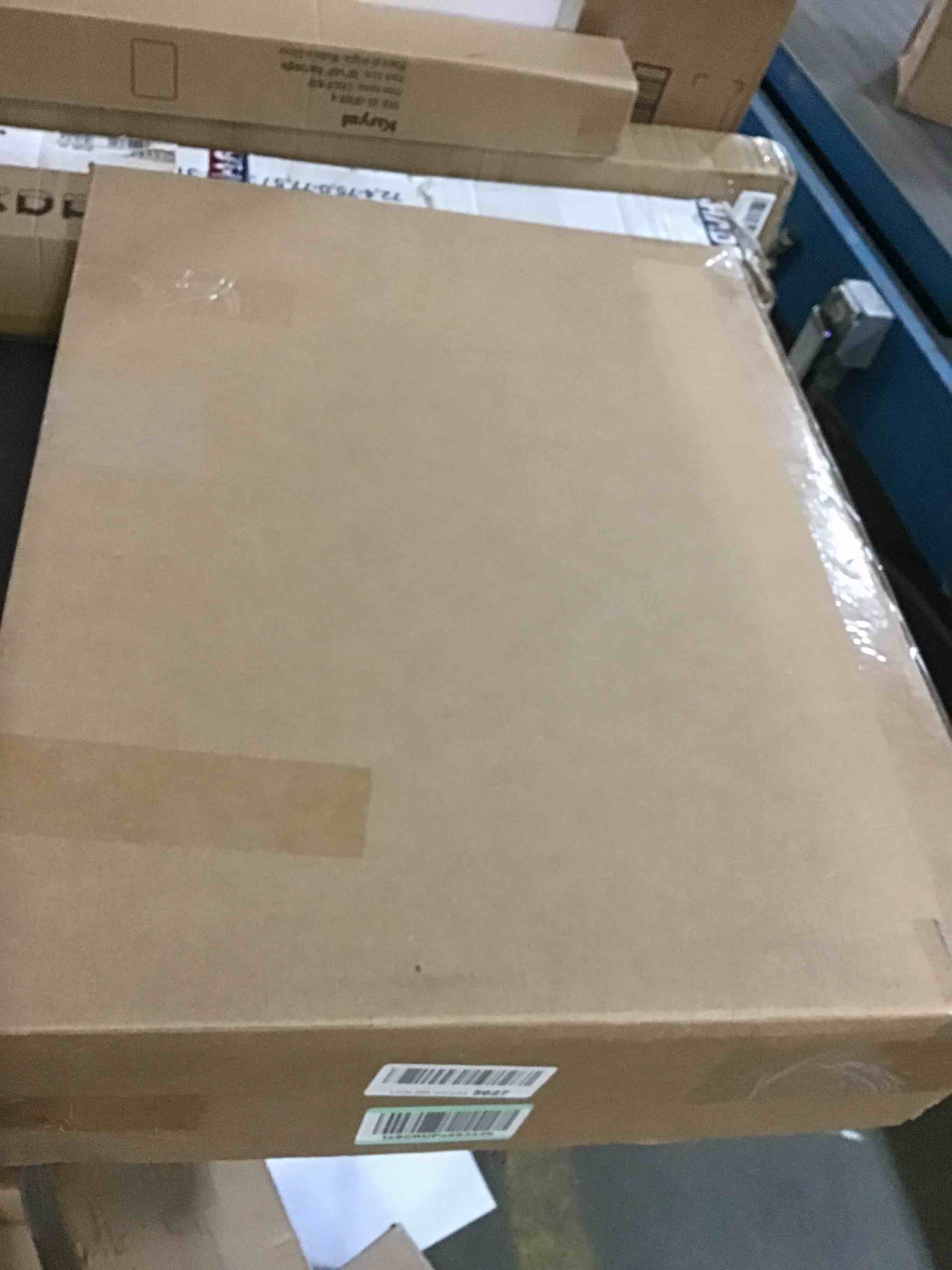 https://s3.amazonaws.com/lotting-images-prod/bidfta/RED5613158_1697722954857.jpeg
