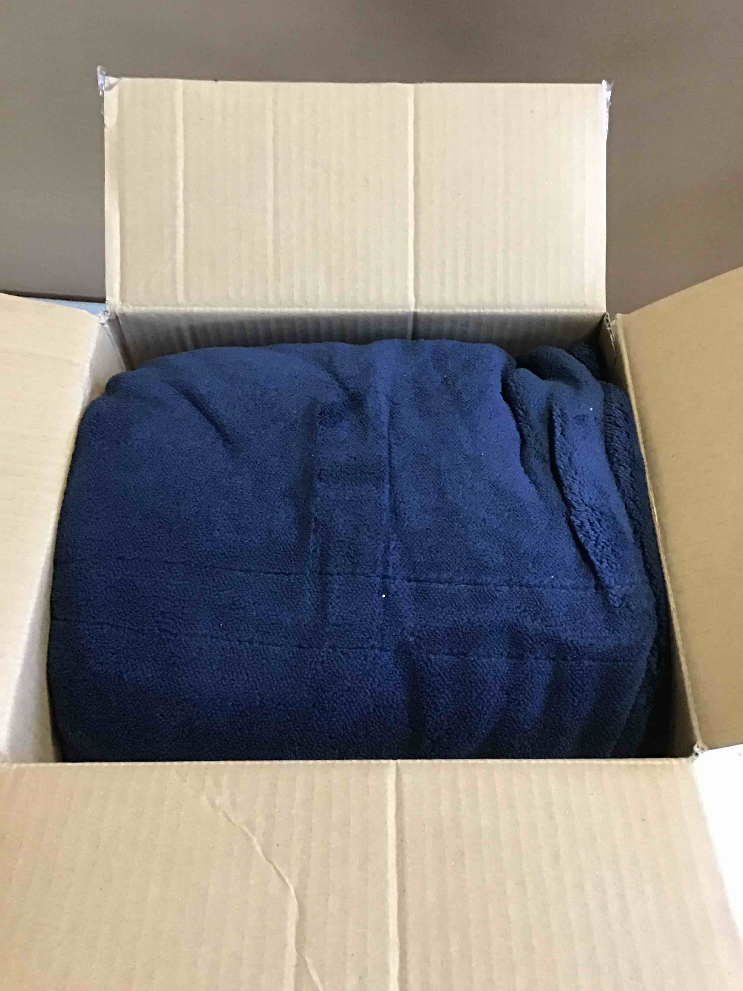 https://s3.amazonaws.com/lotting-images-prod/bidfta/RED5613905_1697031825329.jpeg