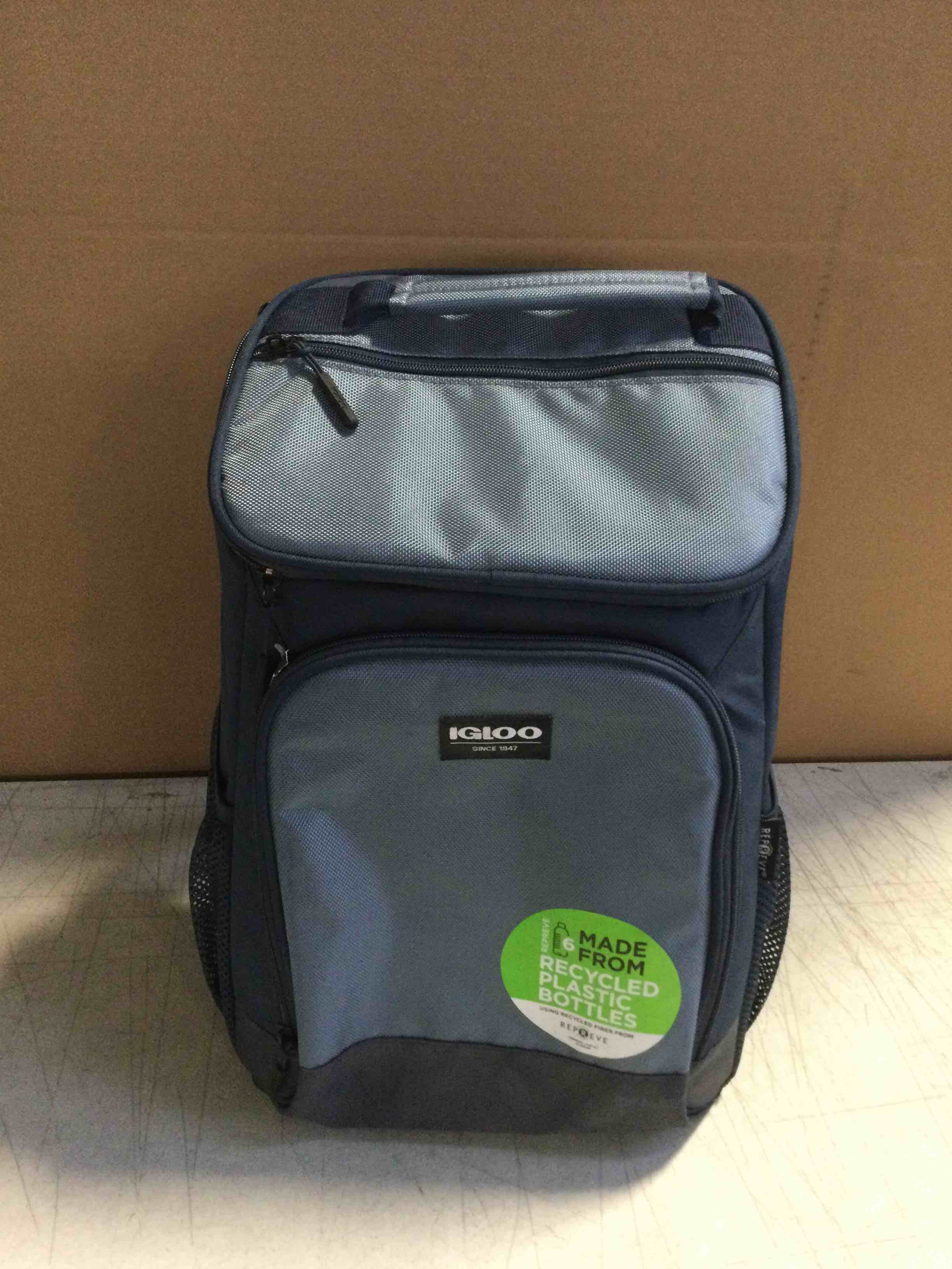 https://s3.amazonaws.com/lotting-images-prod/bidfta/RED5614437_1697632057906.jpeg