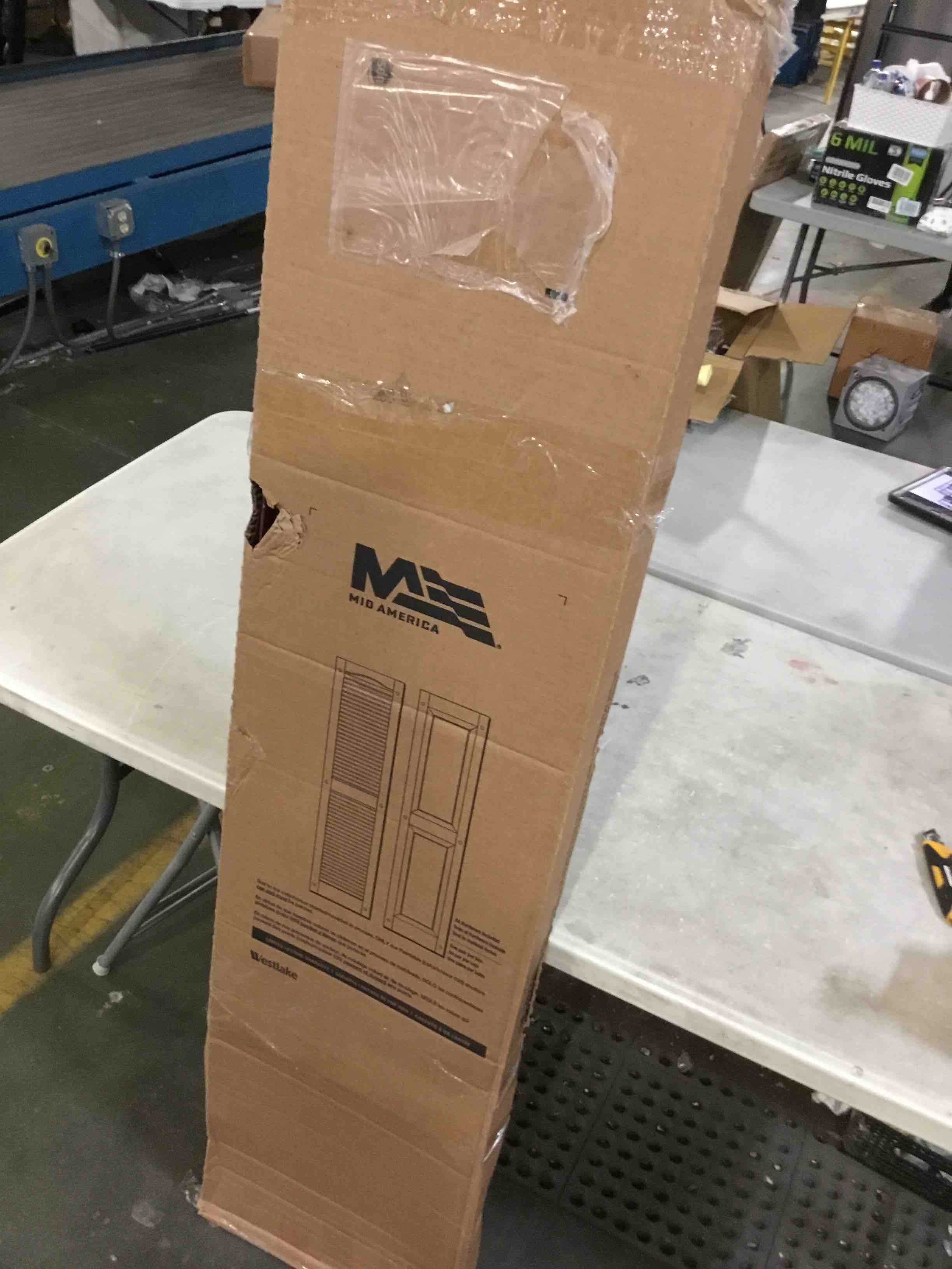 https://s3.amazonaws.com/lotting-images-prod/bidfta/RED5616677_1696591759875.jpeg