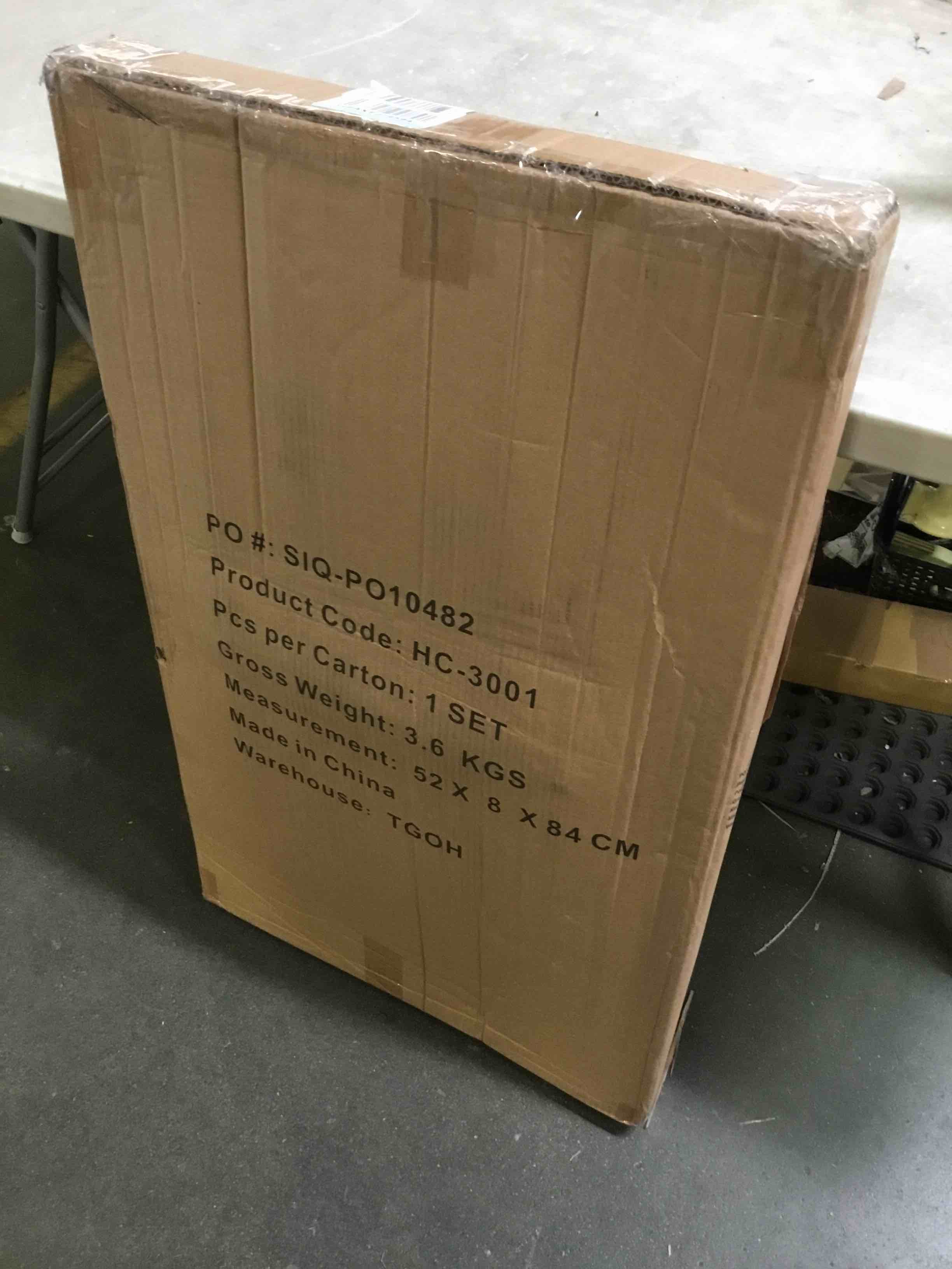 https://s3.amazonaws.com/lotting-images-prod/bidfta/RED5616823_1696620430324.jpeg
