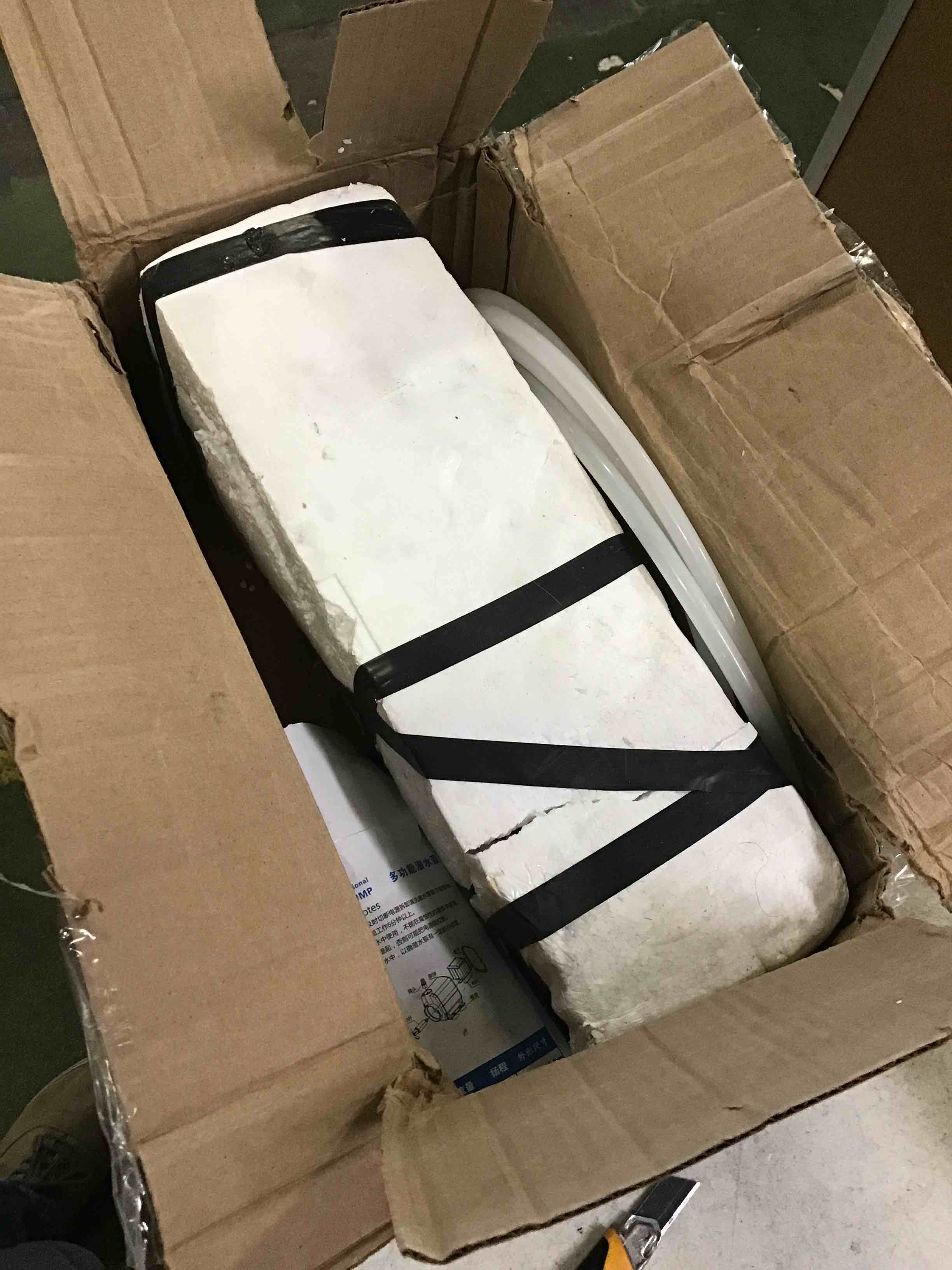 https://s3.amazonaws.com/lotting-images-prod/bidfta/RED5617285_1697135976894.jpeg