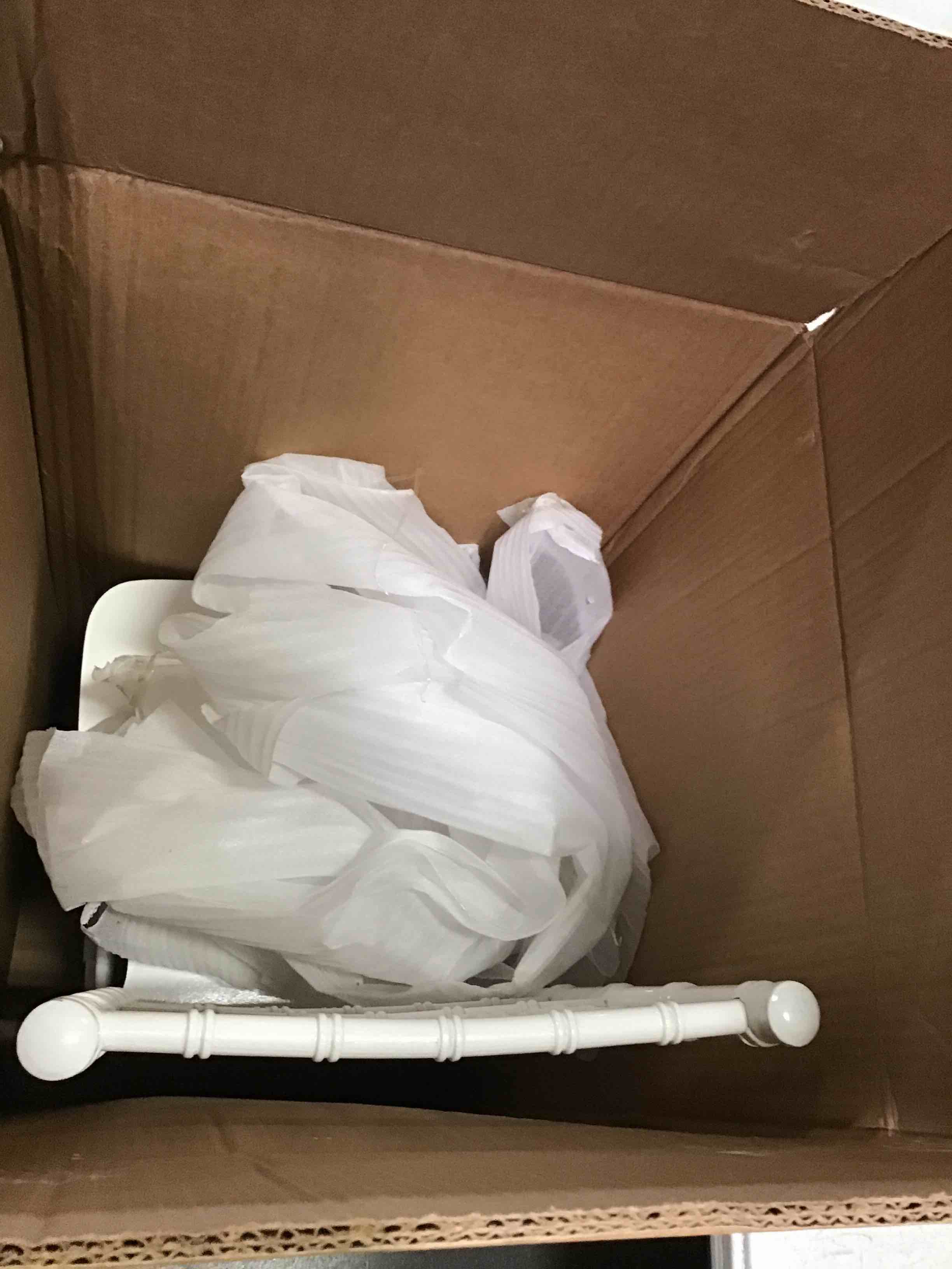 https://s3.amazonaws.com/lotting-images-prod/bidfta/RED5618174_1697034266543.jpeg