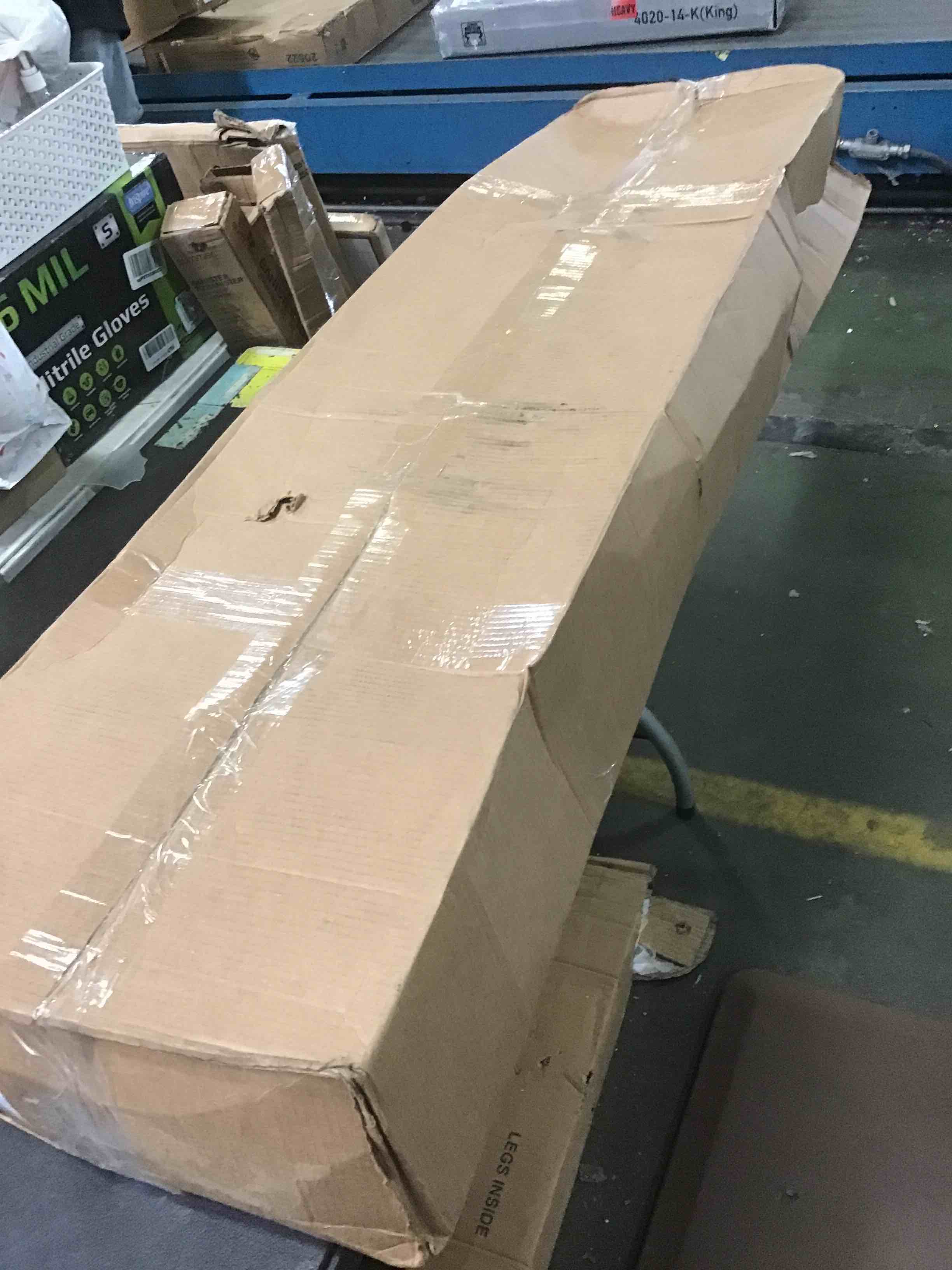 https://s3.amazonaws.com/lotting-images-prod/bidfta/RED5618440_1697127743609.jpeg