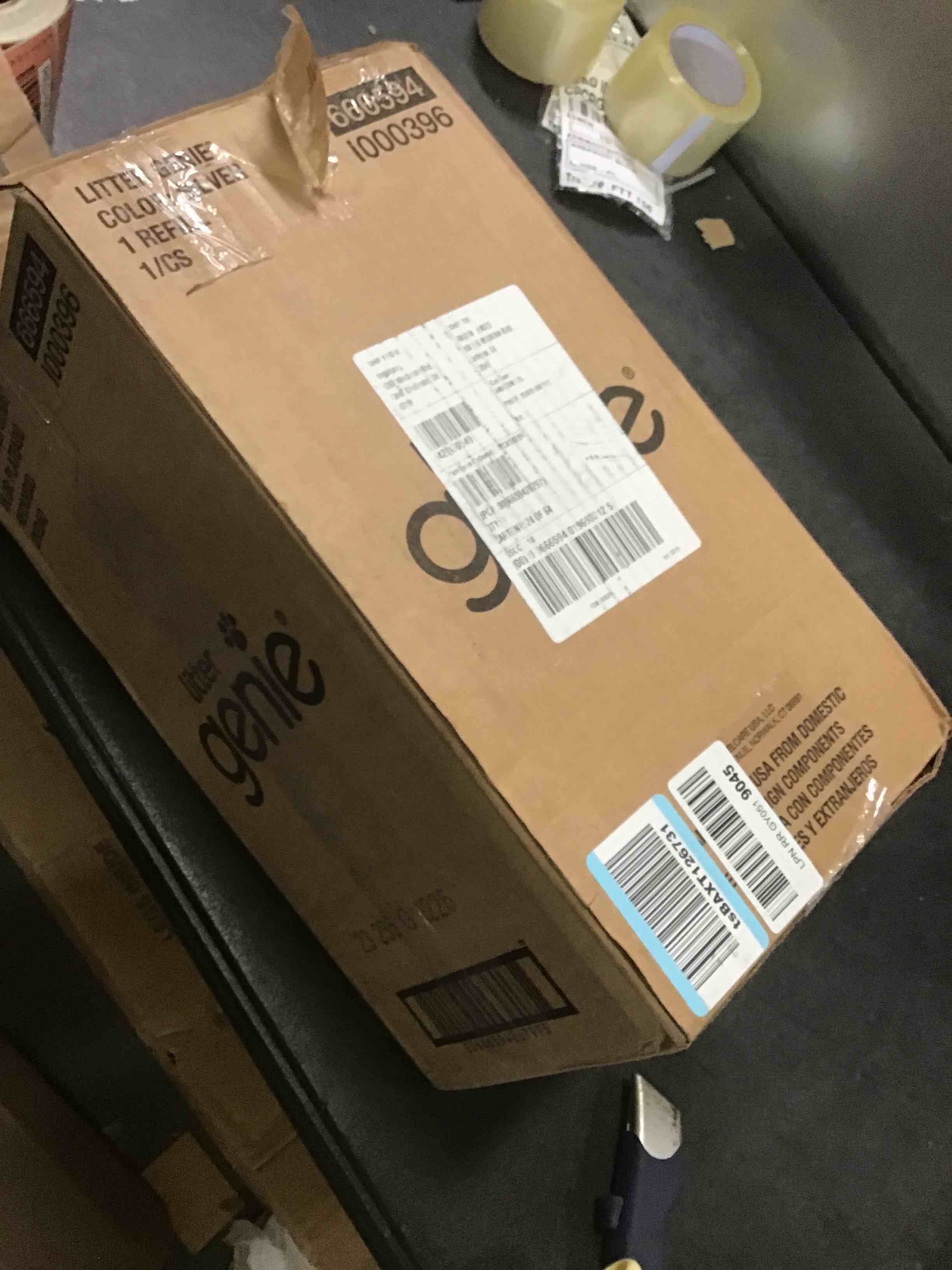 https://s3.amazonaws.com/lotting-images-prod/bidfta/RED5618503_1697136771619.jpeg