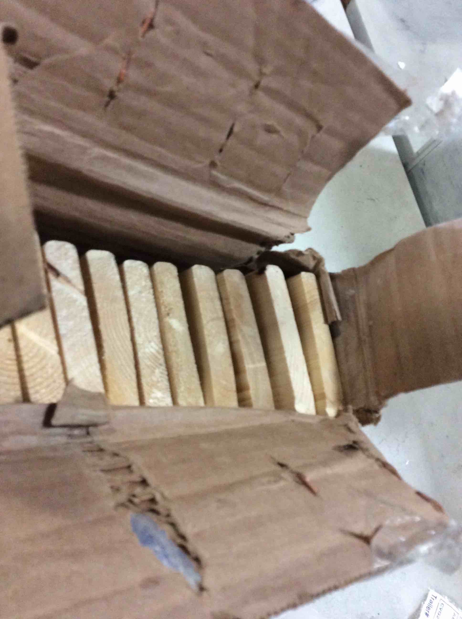 https://s3.amazonaws.com/lotting-images-prod/bidfta/RED5618617_1697227971702.jpeg