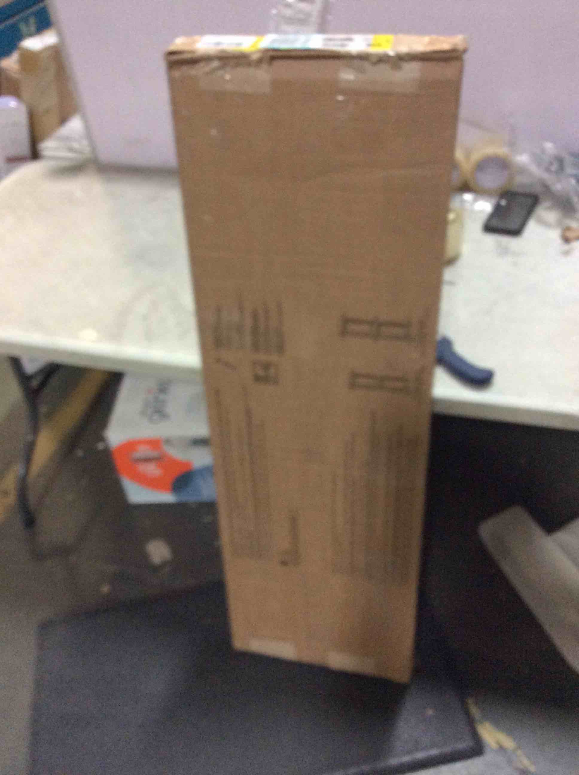 https://s3.amazonaws.com/lotting-images-prod/bidfta/RED5619299_1697739294036.jpeg