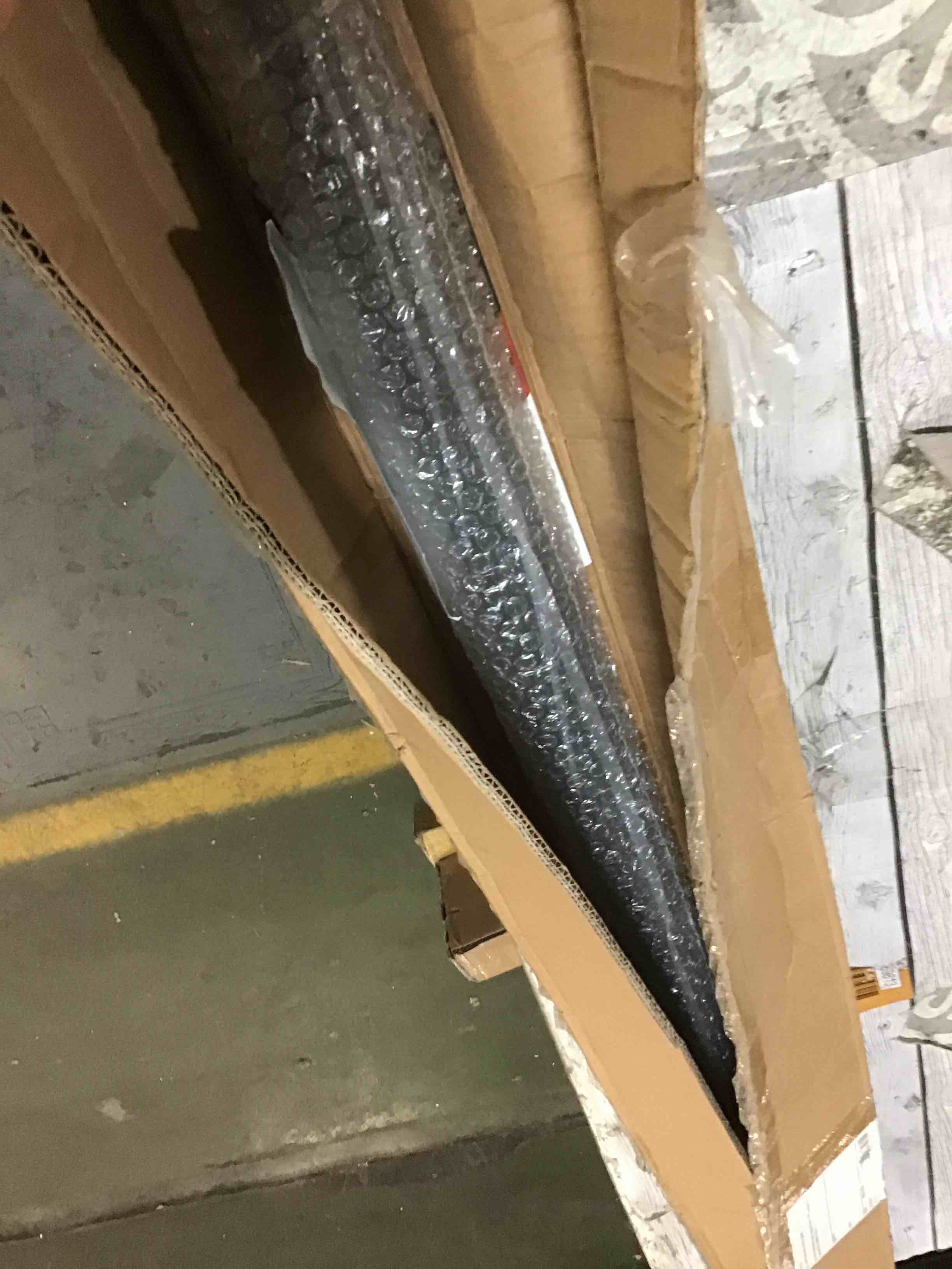 https://s3.amazonaws.com/lotting-images-prod/bidfta/RED5619389_1697809000117.jpeg
