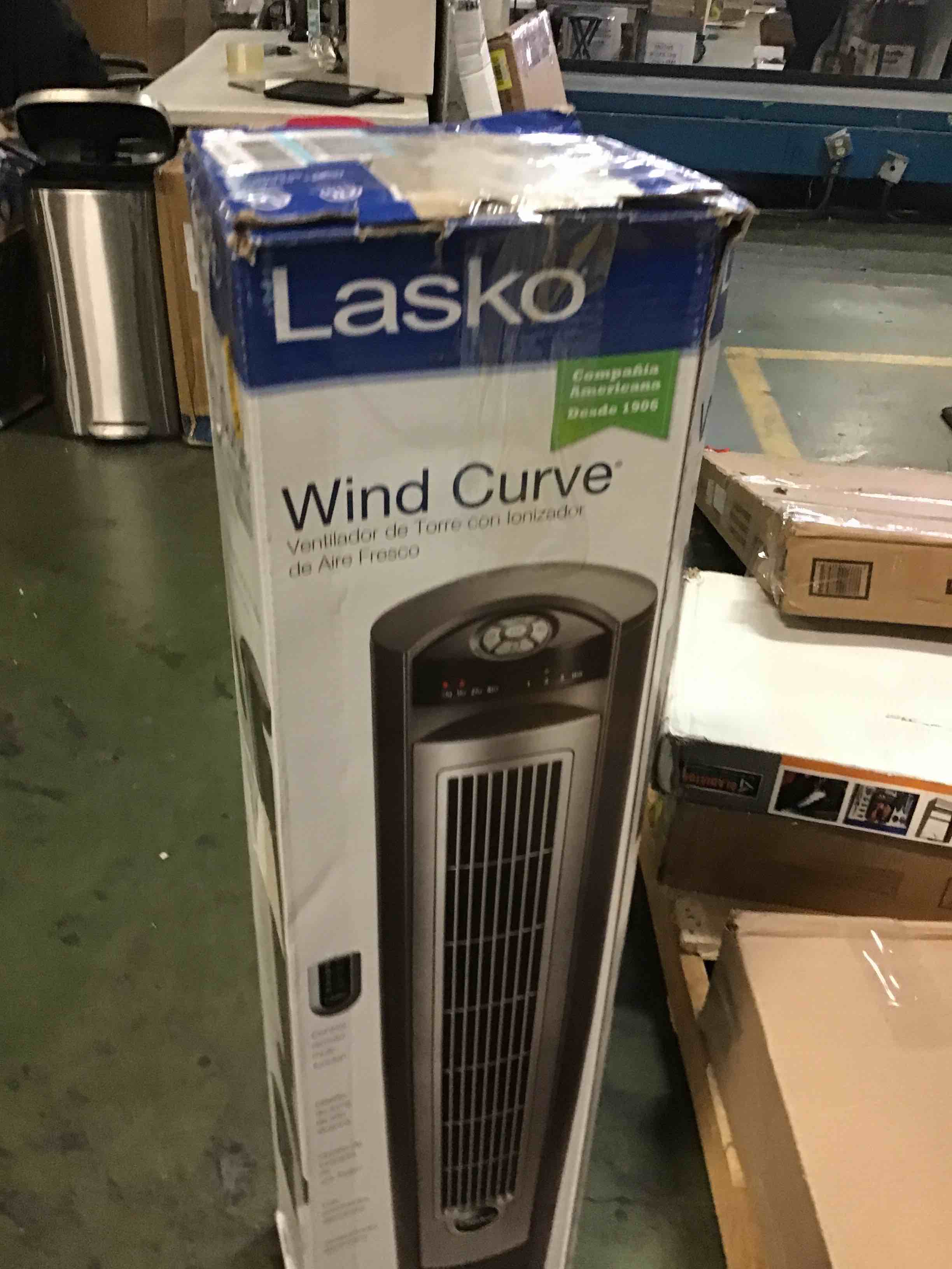 https://s3.amazonaws.com/lotting-images-prod/bidfta/RED5620636_1697556650890.jpeg
