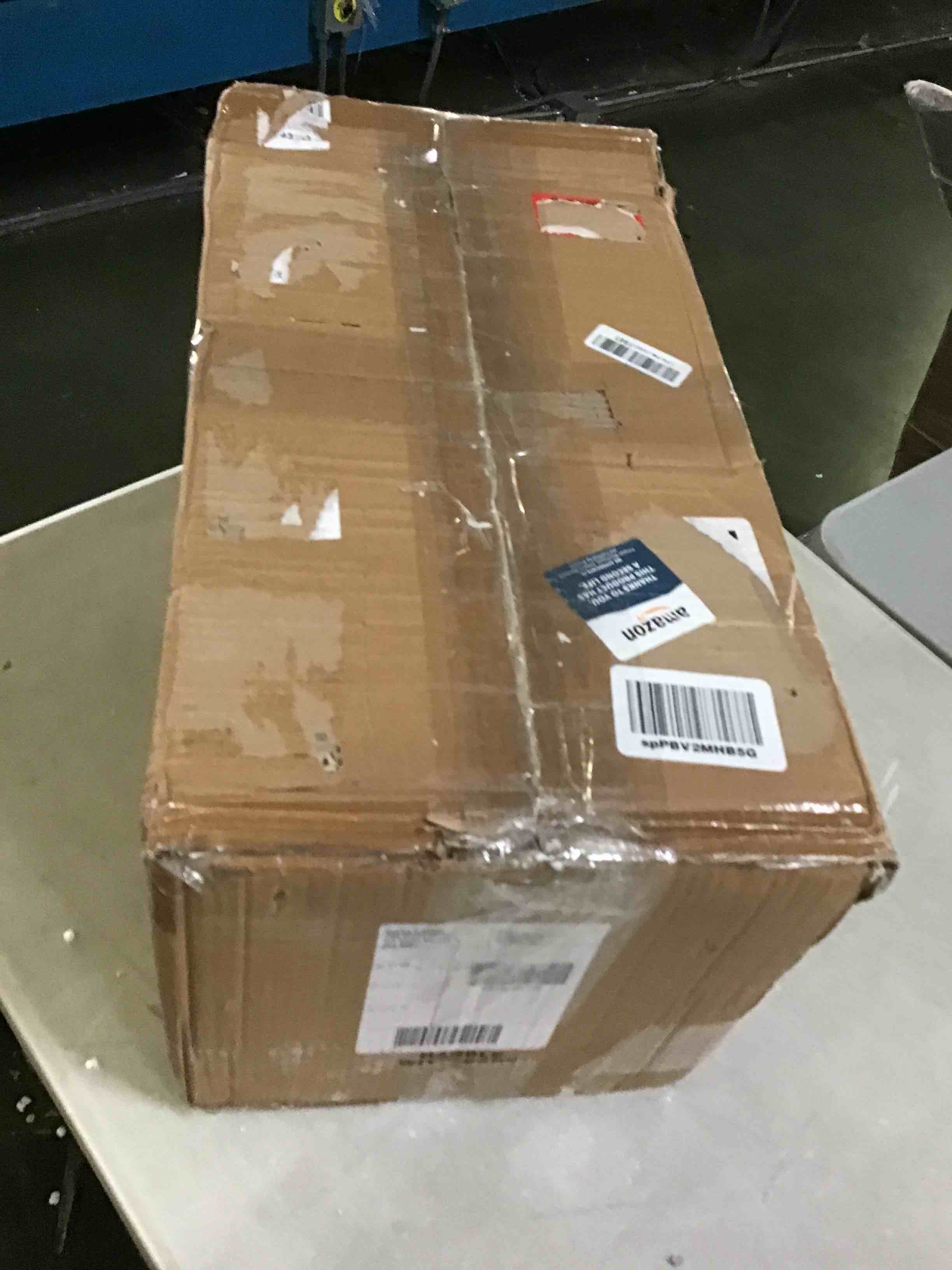https://s3.amazonaws.com/lotting-images-prod/bidfta/RED5620909_1699547066294.jpeg